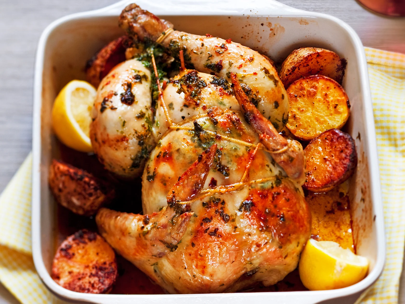 Hunaja-yrttimaustettu broileri