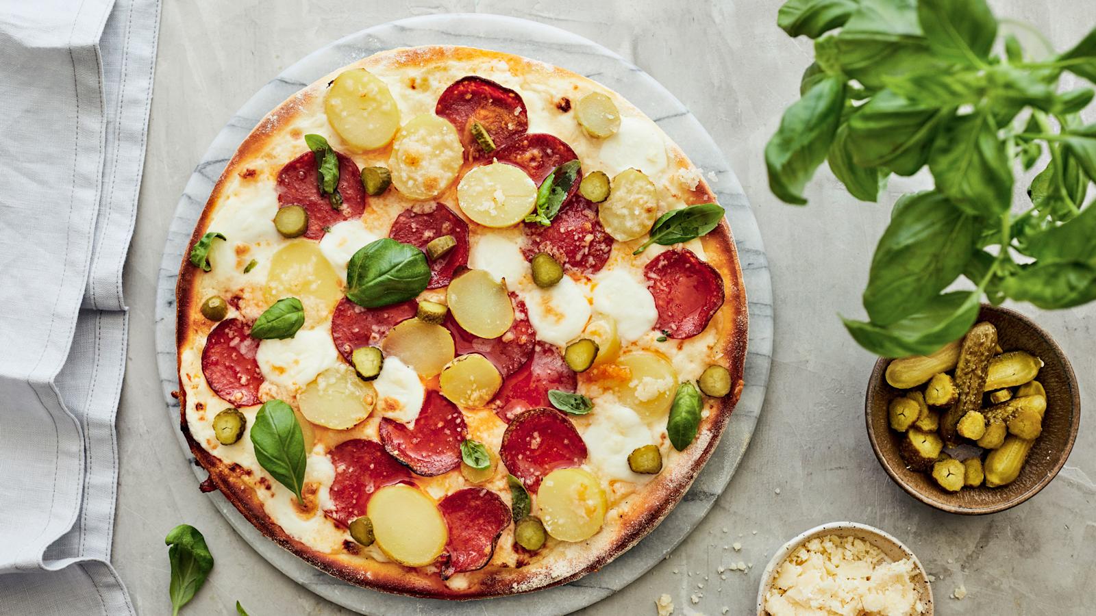 Makkaraperunapizza