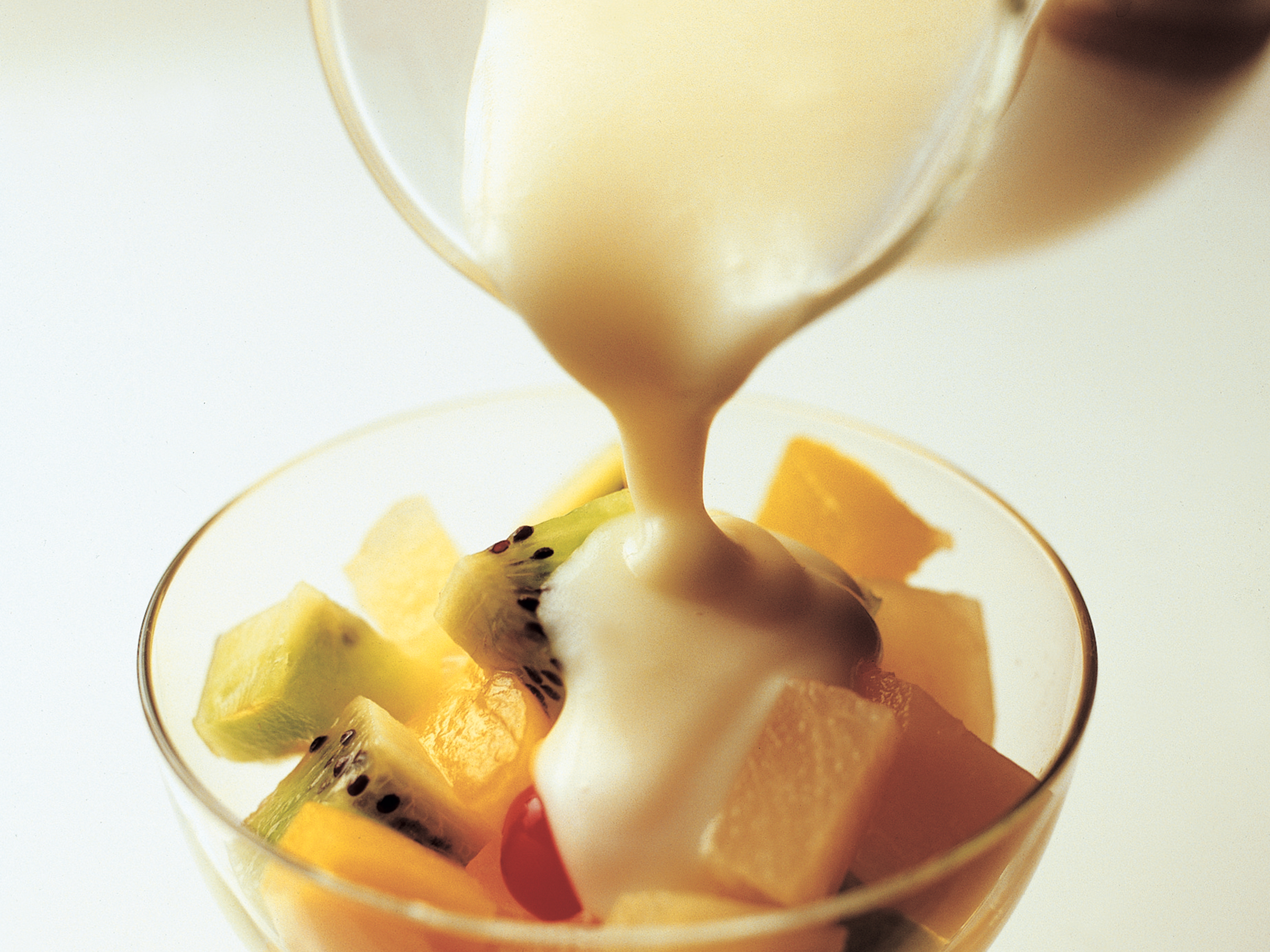 Kookoskastike hedelmille