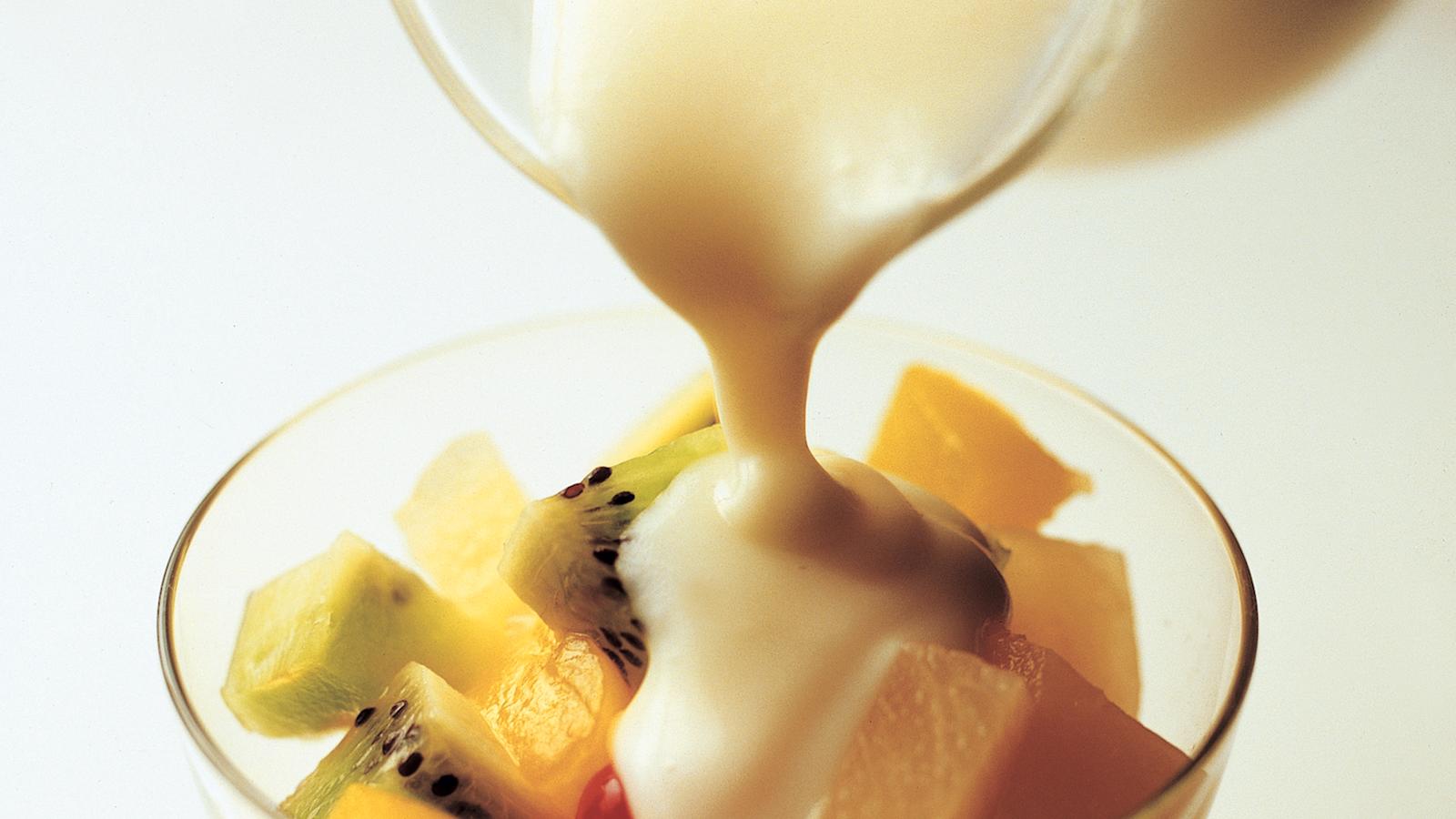 Kookoskastike hedelmille