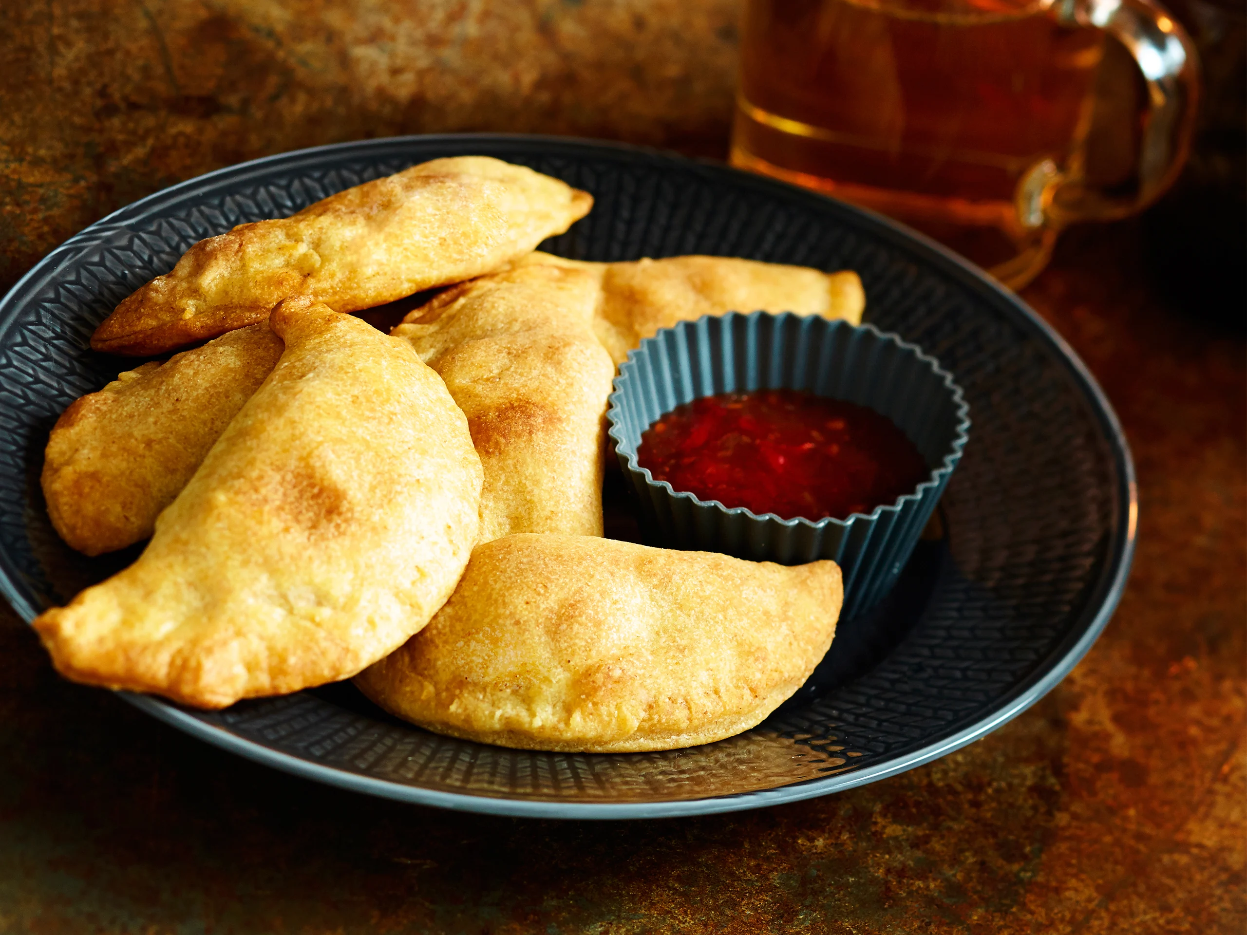 Tuliset broileripasteijat