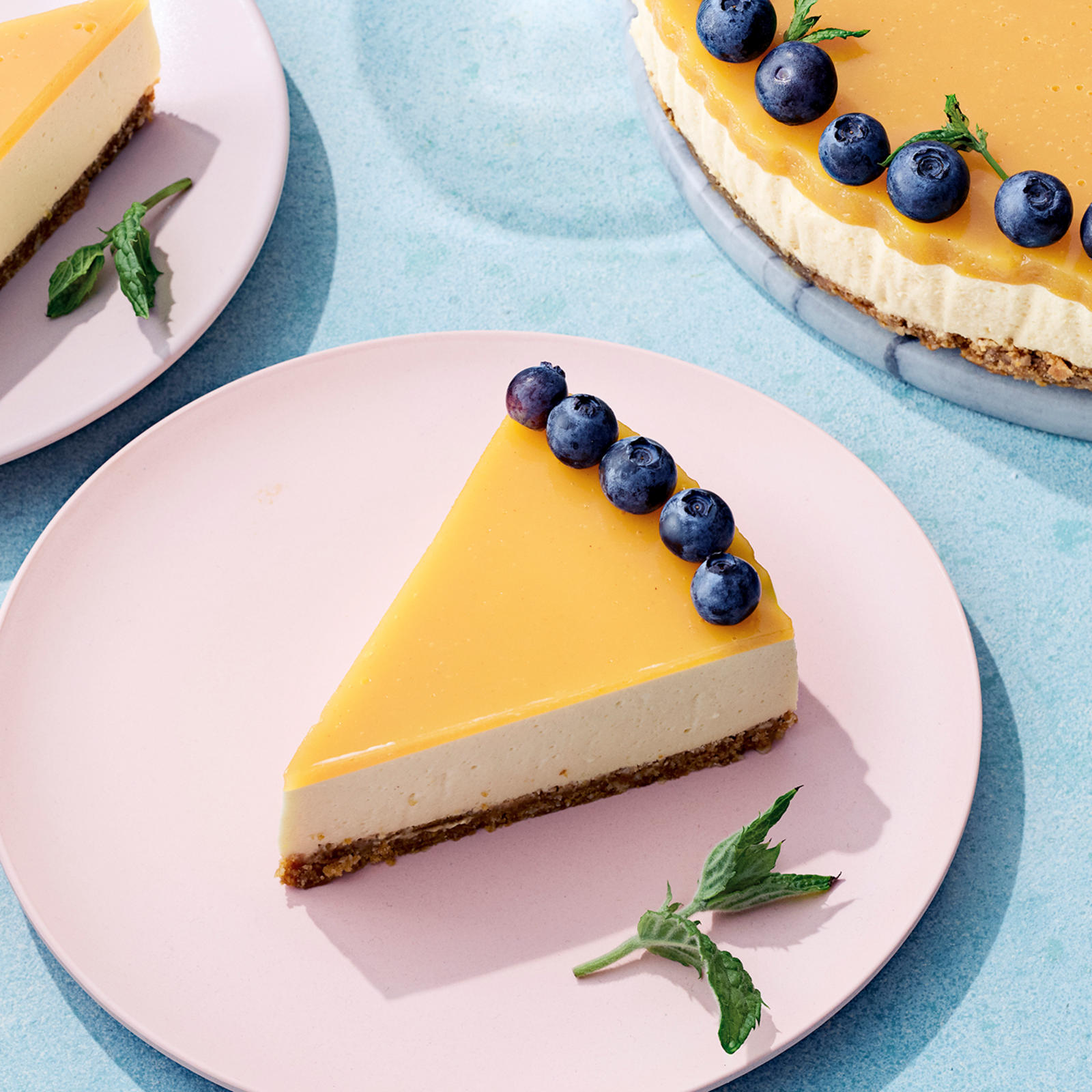 Aurinkoinen persikkajuustokakku