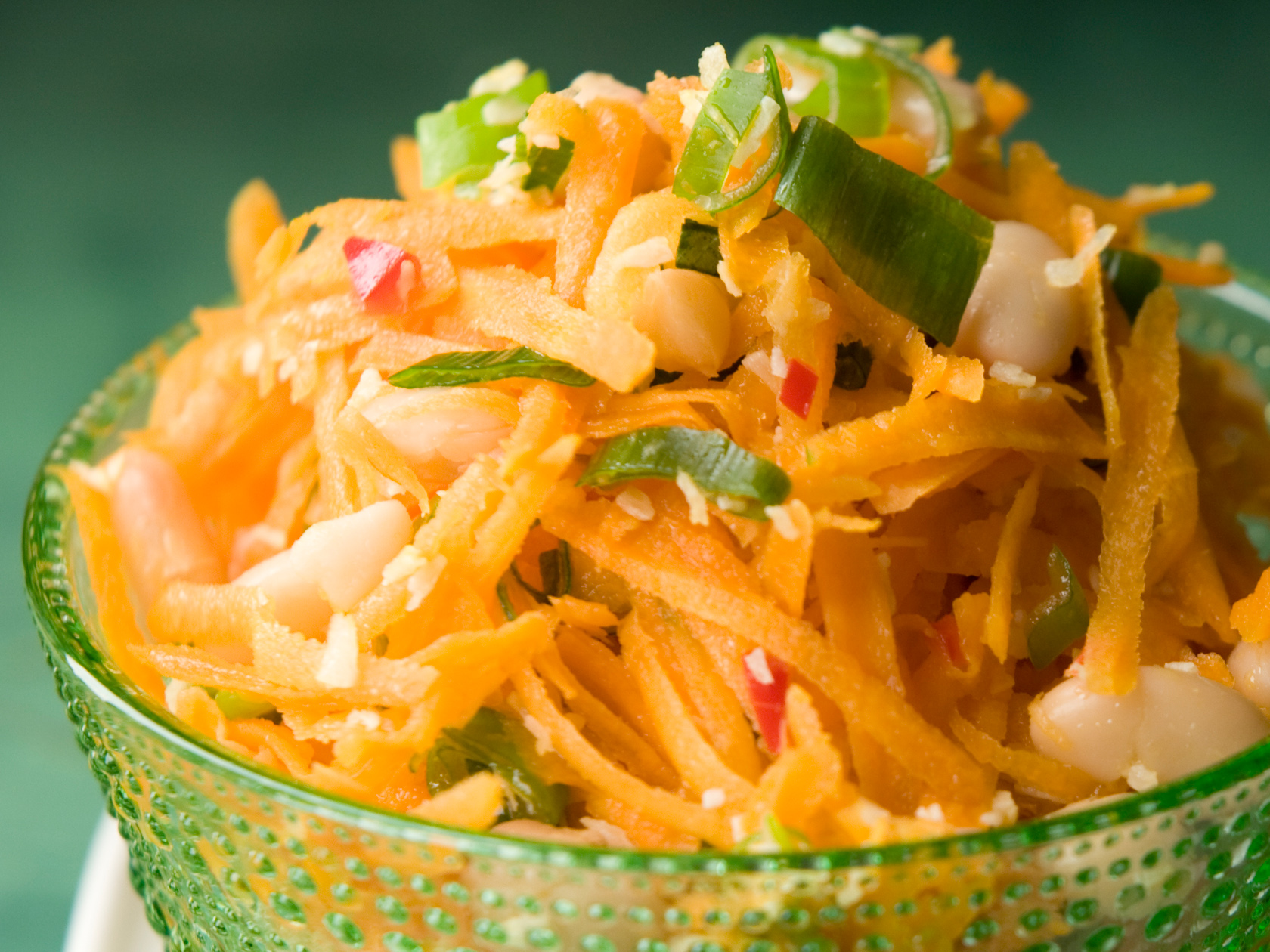 Porkkana-kikhernesalaatti