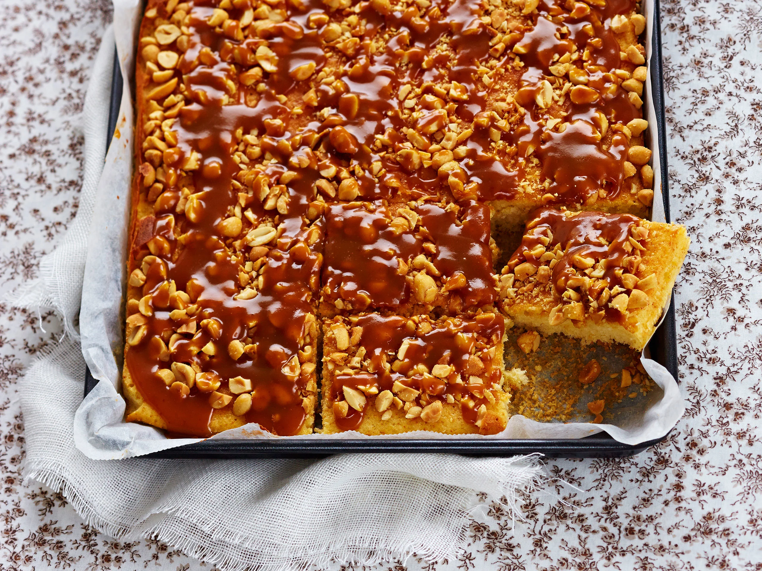 Kinuski-suolapähkinäpalat