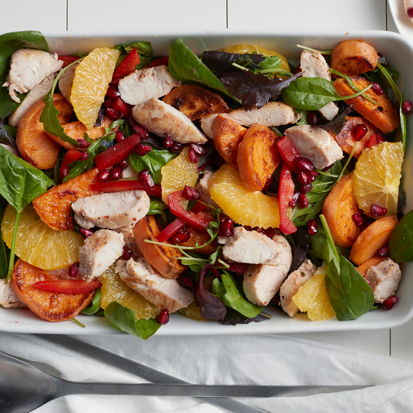 Lämmin kanasalaatti