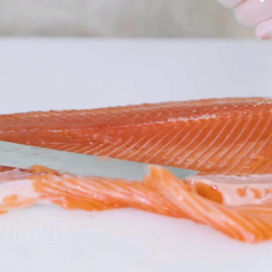 Ruotojen poisto kirjolohifileestä