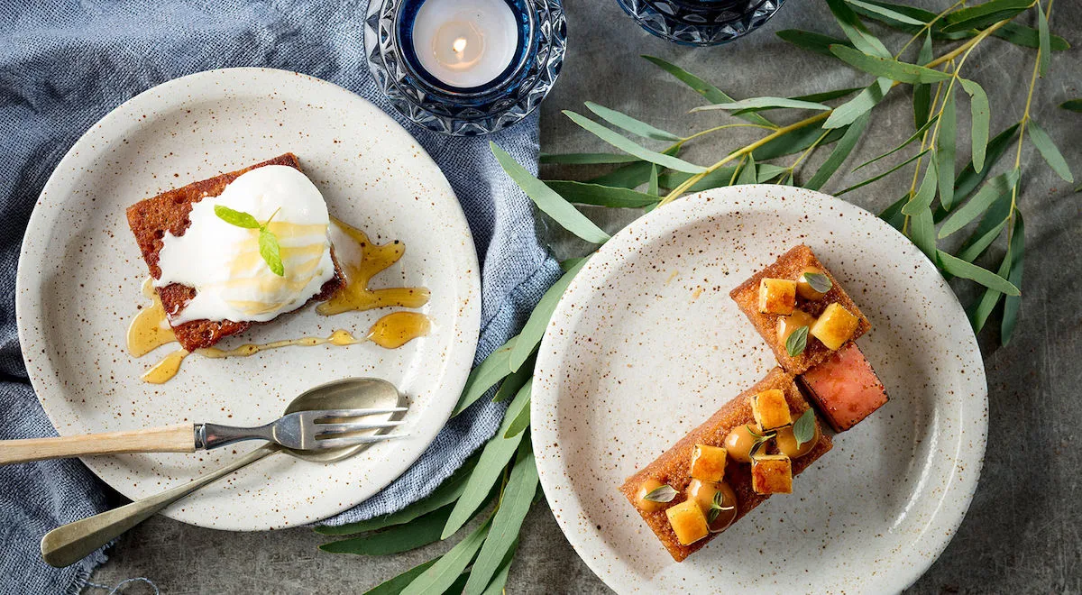 Maustekakkua kahdella eri tavalla