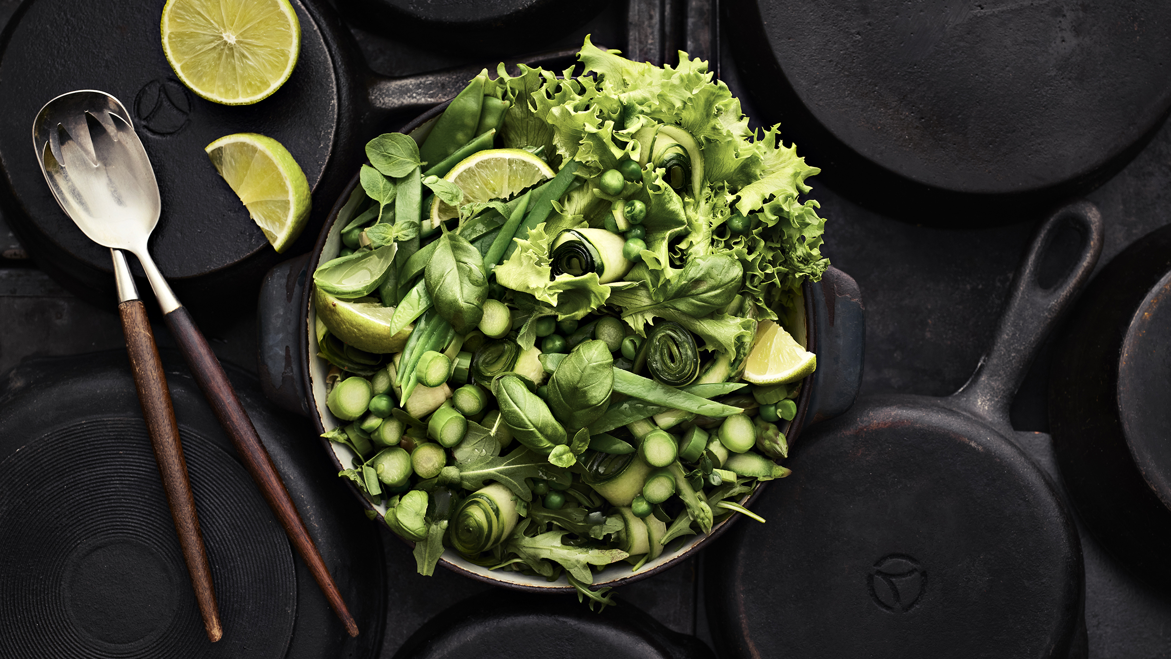 Vihersalaatti ja sinappi-hunajakastike