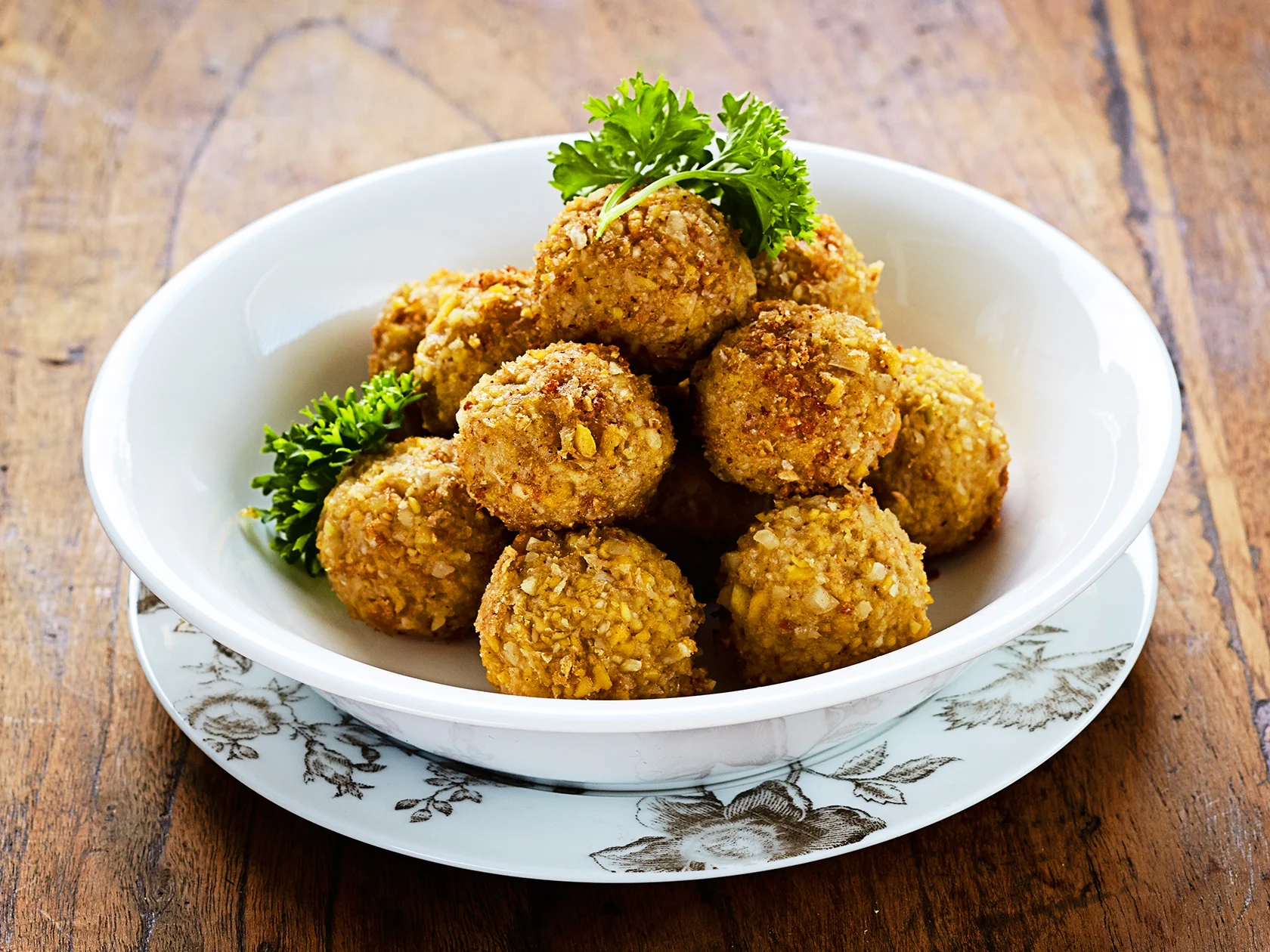Mausteiset falafelit