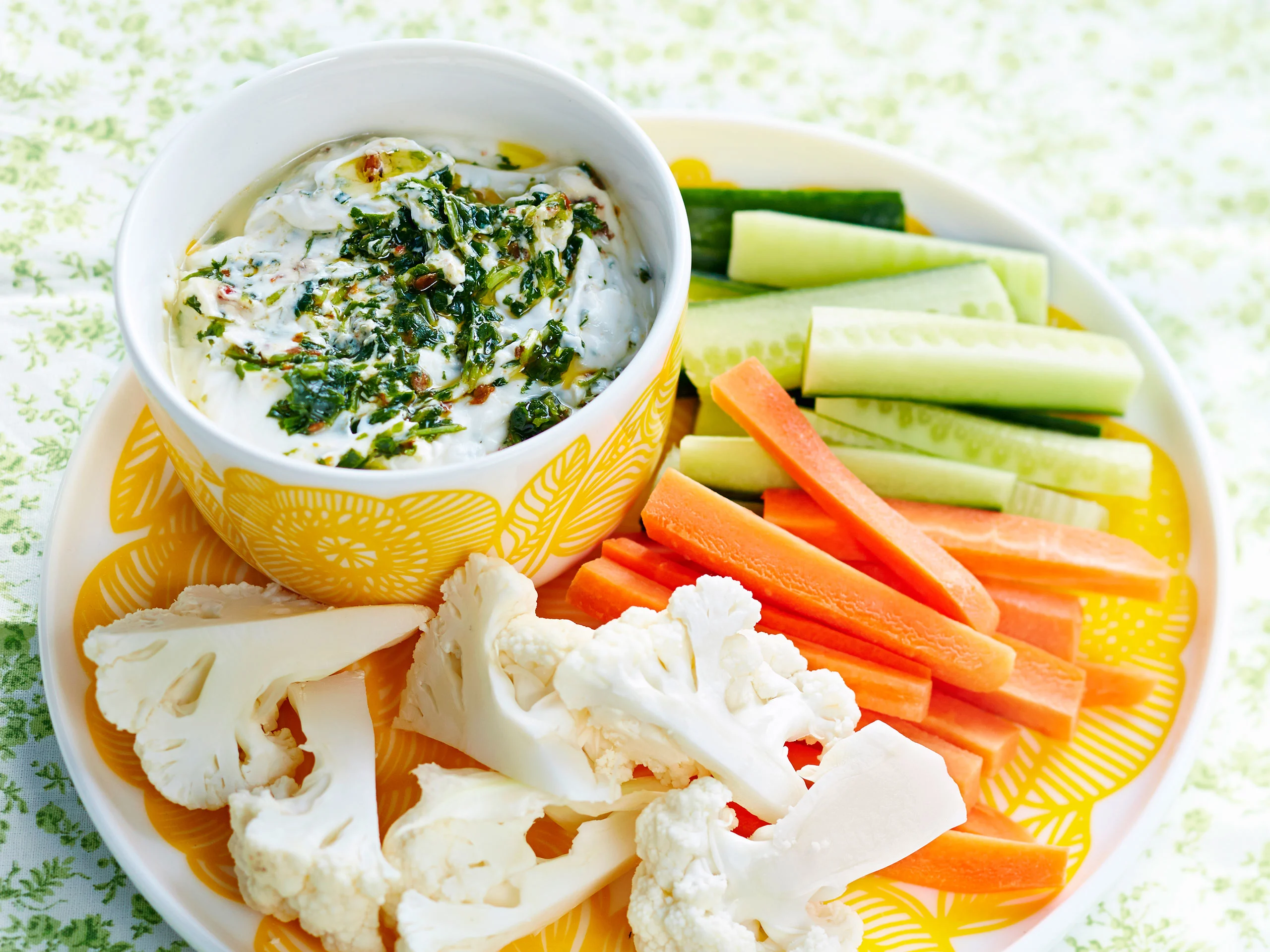 Tomaatti-rucolatahna