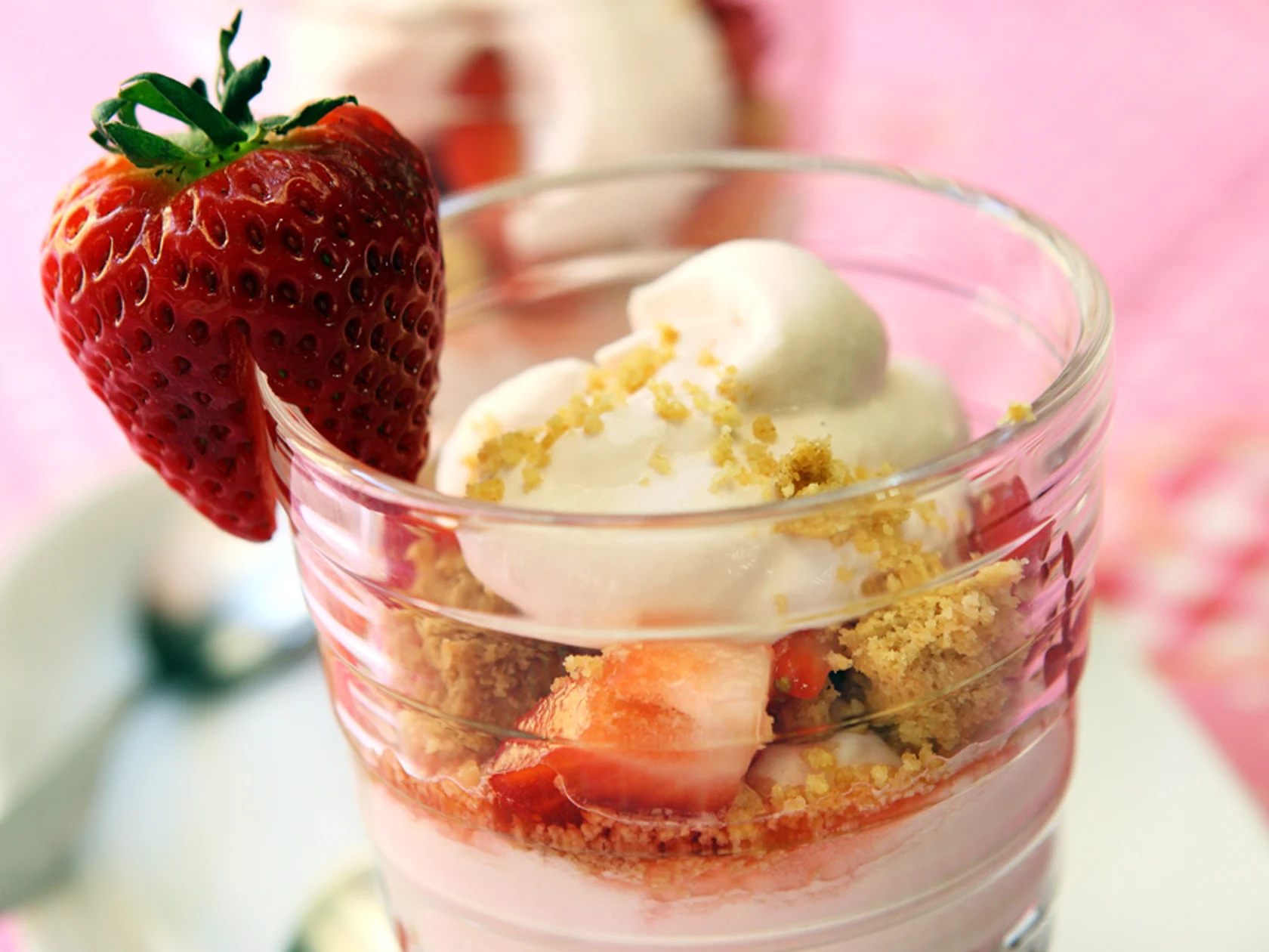 Mansikka-keksijälkkäri