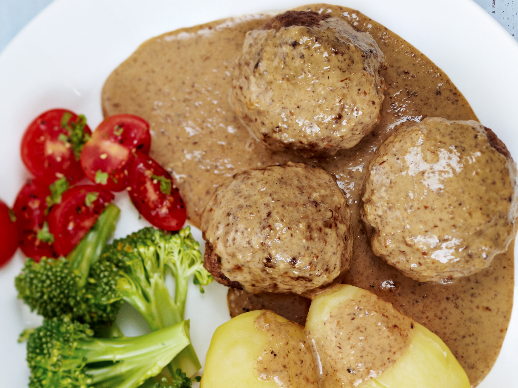 Sienilihapullat ja -kastike