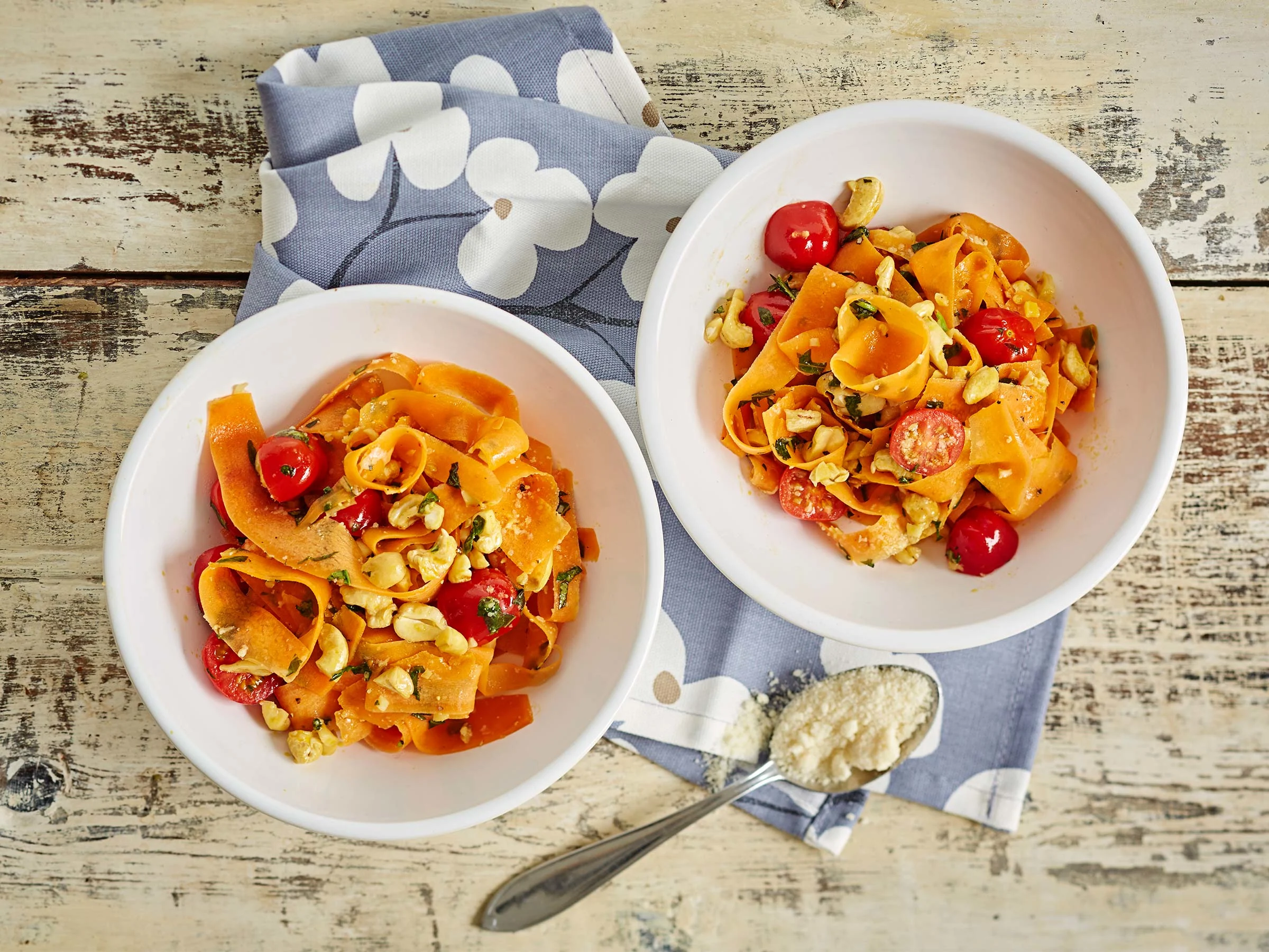 Pähkinäinen porkkanapasta