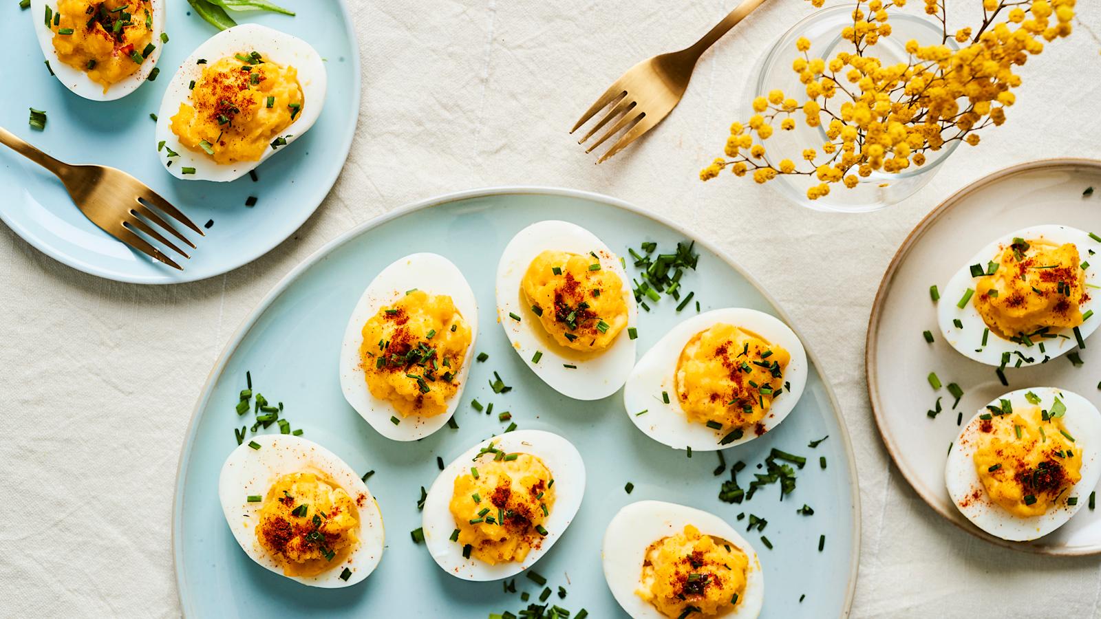 Deviled eggs eli täytetyt kananmunat
