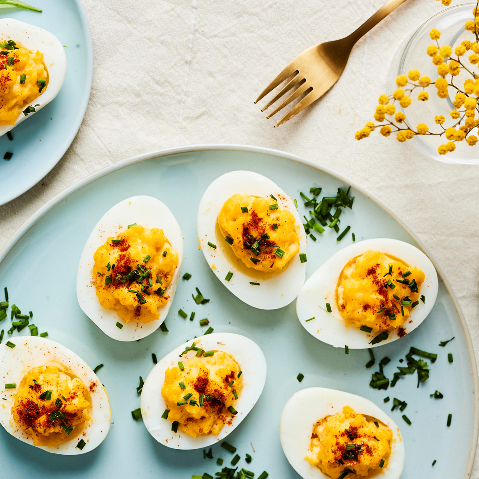 Deviled eggs eli täytetyt kananmunat