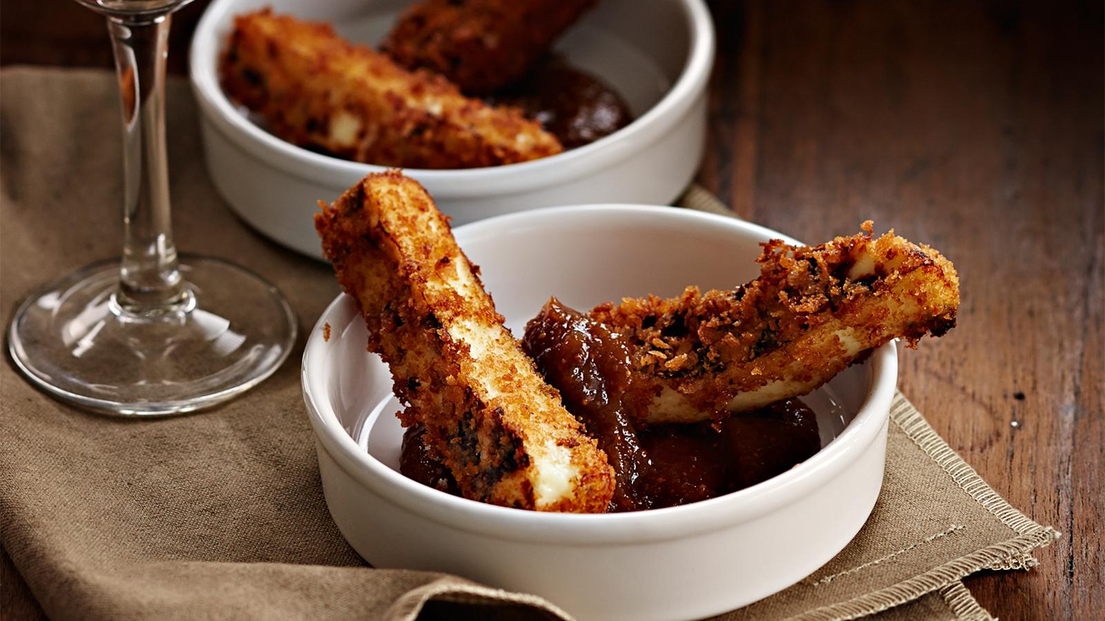 Leipäjuustotangot ja viikunadippi