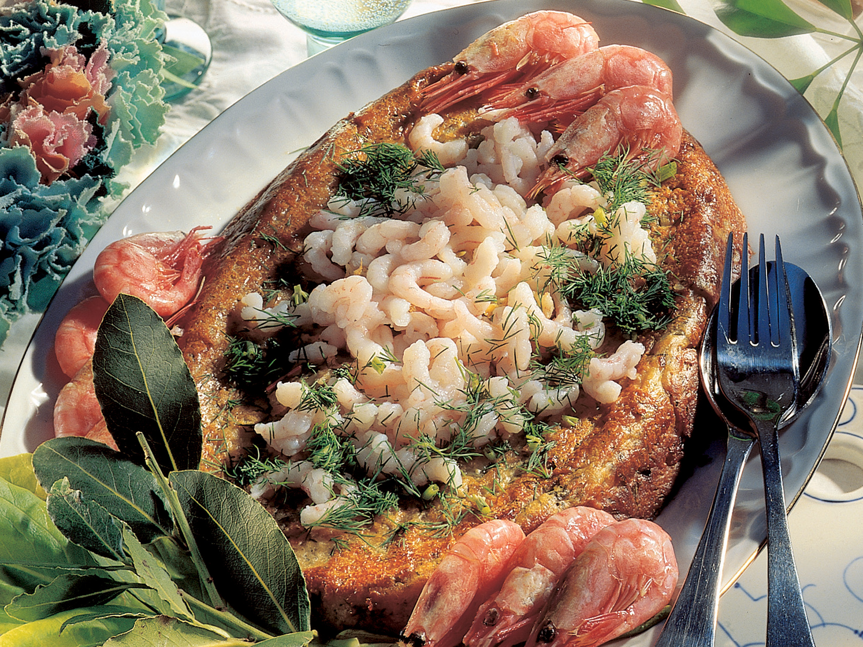 Munakas-yrttikakku ja katkaravut