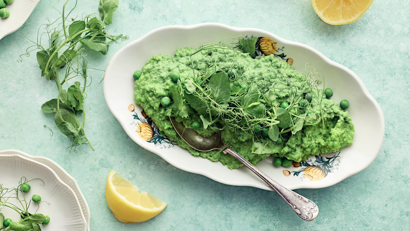 Hernepyree, herneenversoja ja sitruunaa