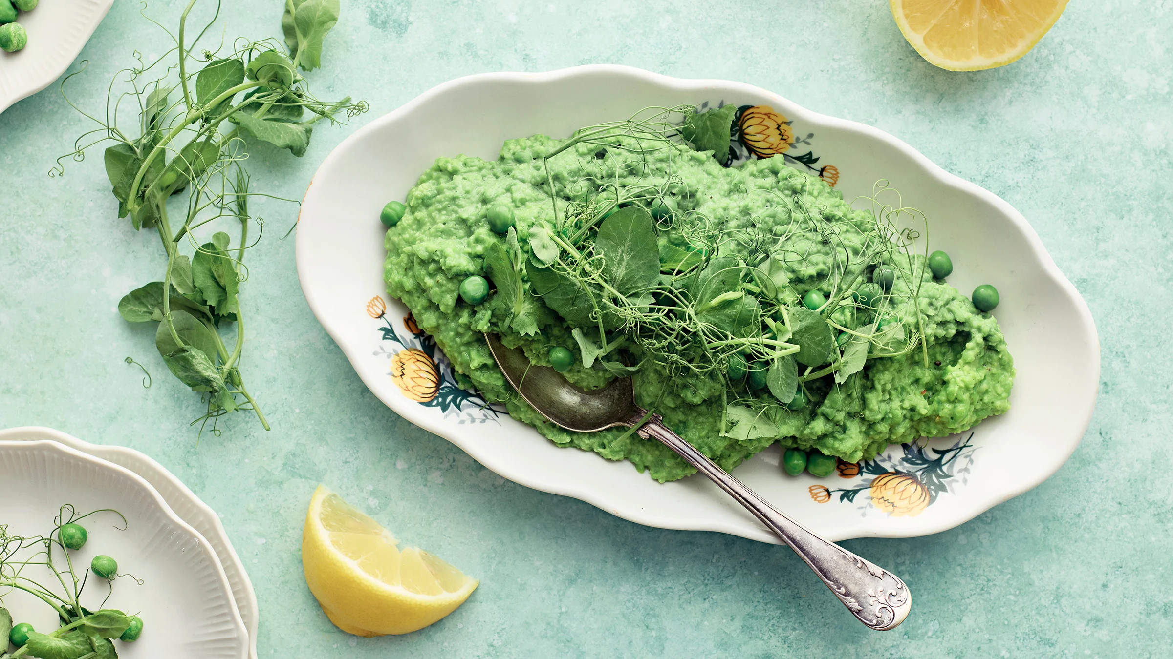 Hernepyree, herneenversoja ja sitruunaa