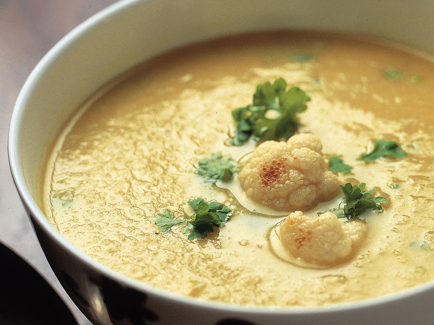 Curry-kukkakaalikeitto