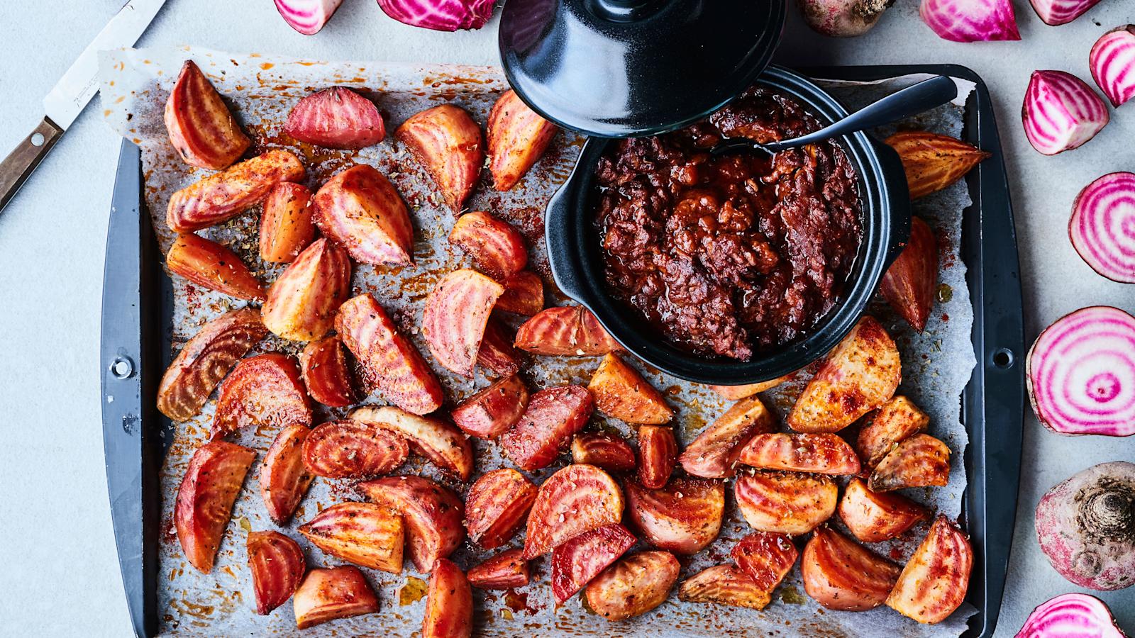 Raitajuurilohkot ja uunibolognese