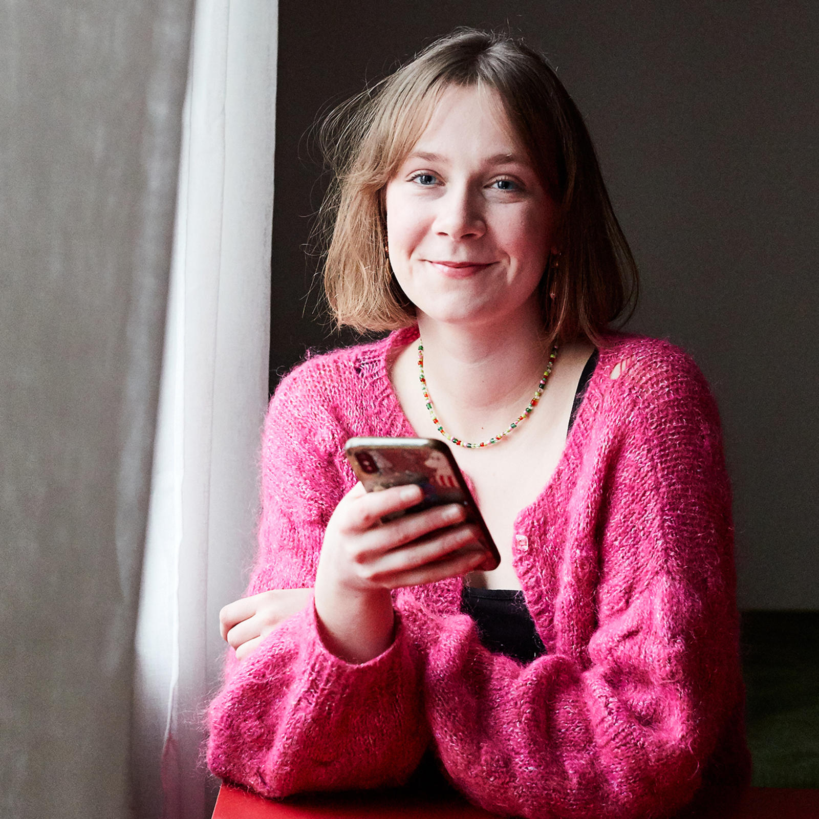 ”Oli mielenkiintoista tutkia tarkemmin omia ostoksia. Sovelluksesta löytyi ravintolaskurin lisäksi muitakin kiinnostavia juttuja – itselleni mieluisimpana oli ruoan kotimaisuuden näkeminen prosentteina”, sanoo helsinkiläinen Maana Arkko.