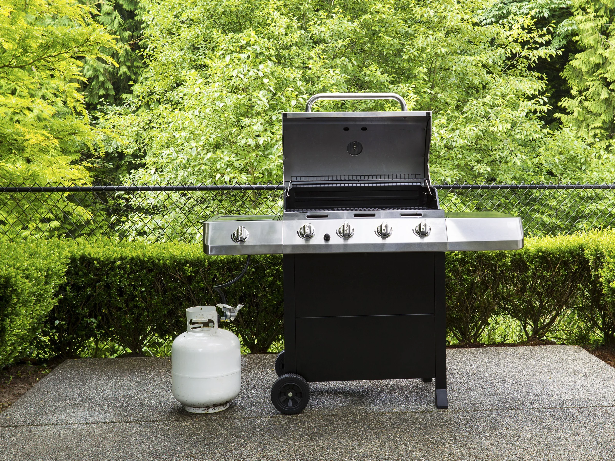 Grillin kaasupullon valinta ja huolto