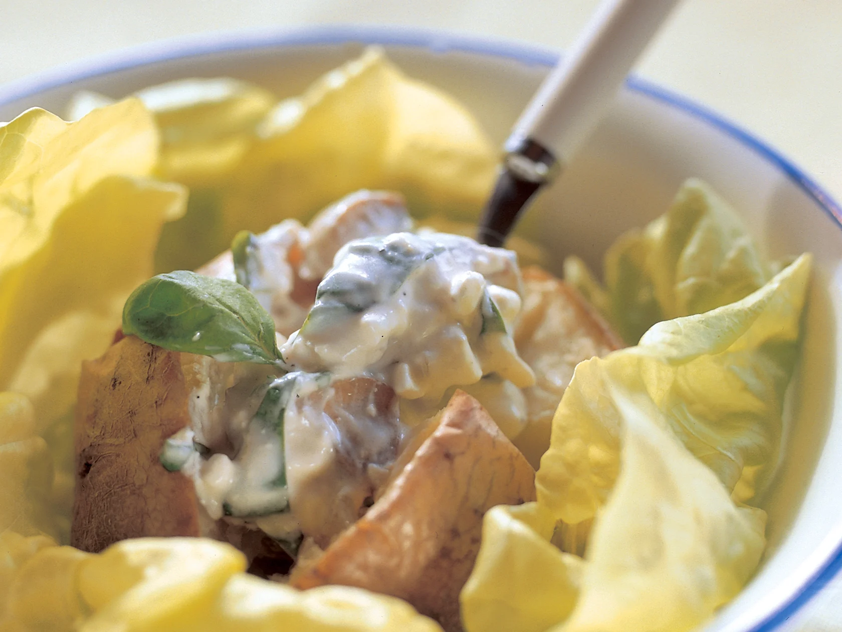 Täytetyt hiillosperunat