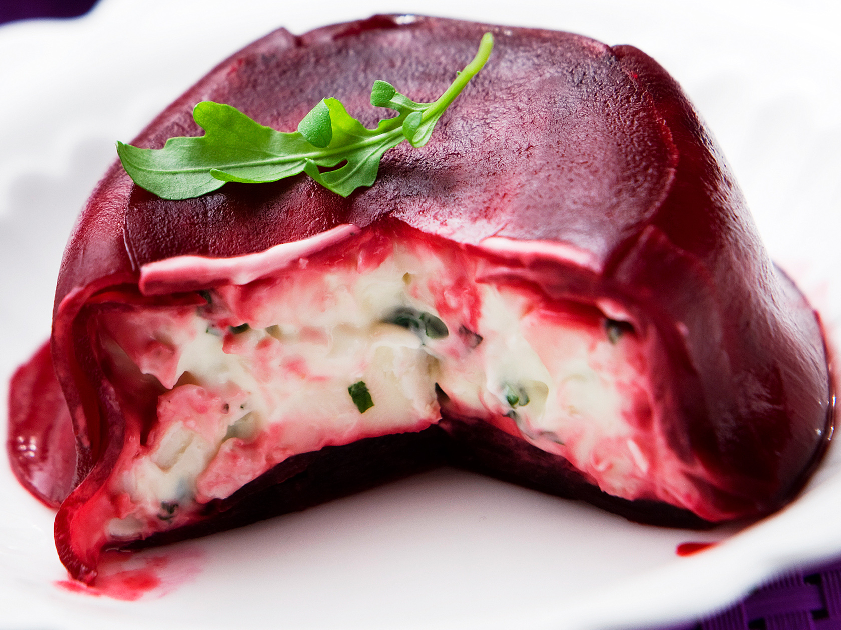 Punajuuri-vuohenjuustokupit