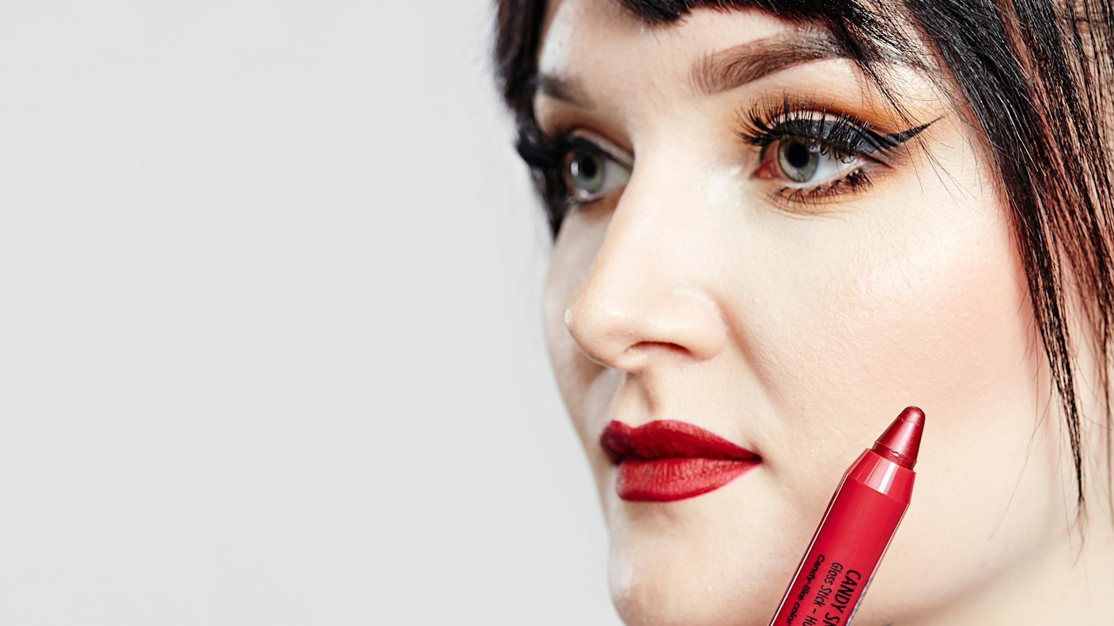 Huulipunaa poskiin? Käytä tuttuja meikkejä uudella tavalla