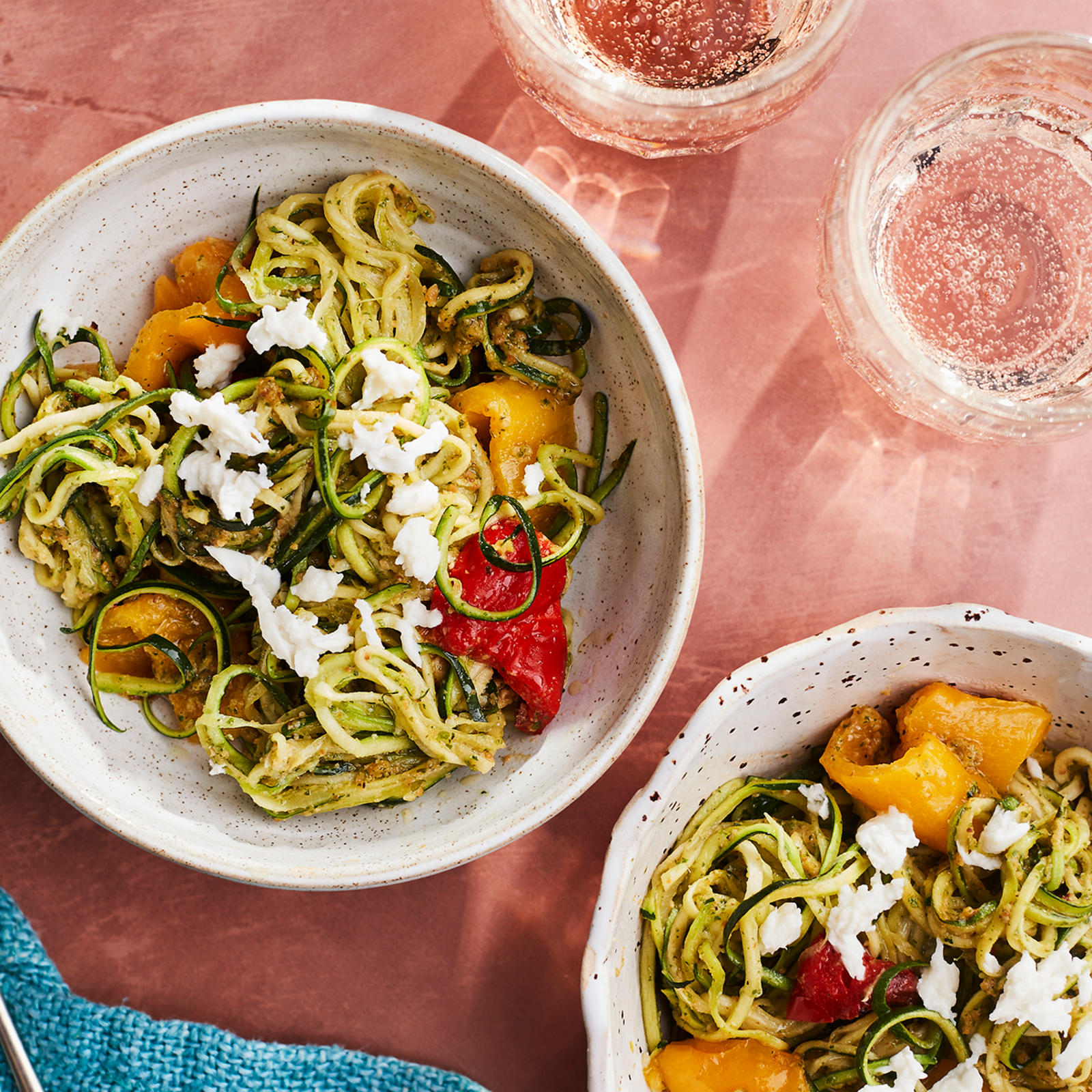 kesäkurpitsaspagetti