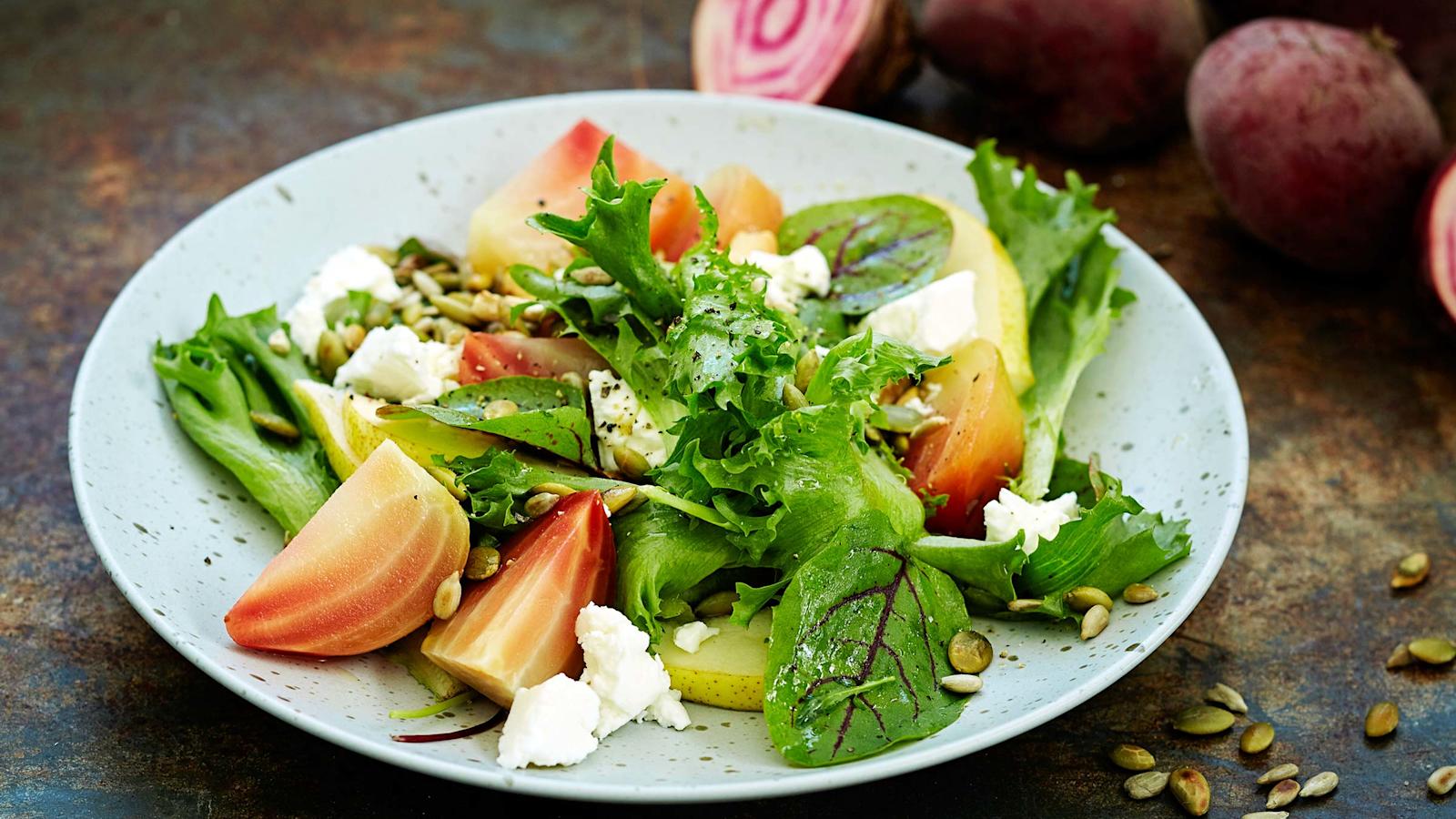 Raitajuuri-fetasalaatti resepti