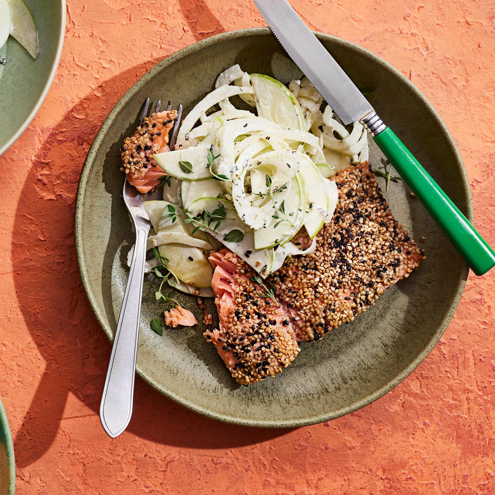 Ponzulohi ja fenkoli-omenaslaw