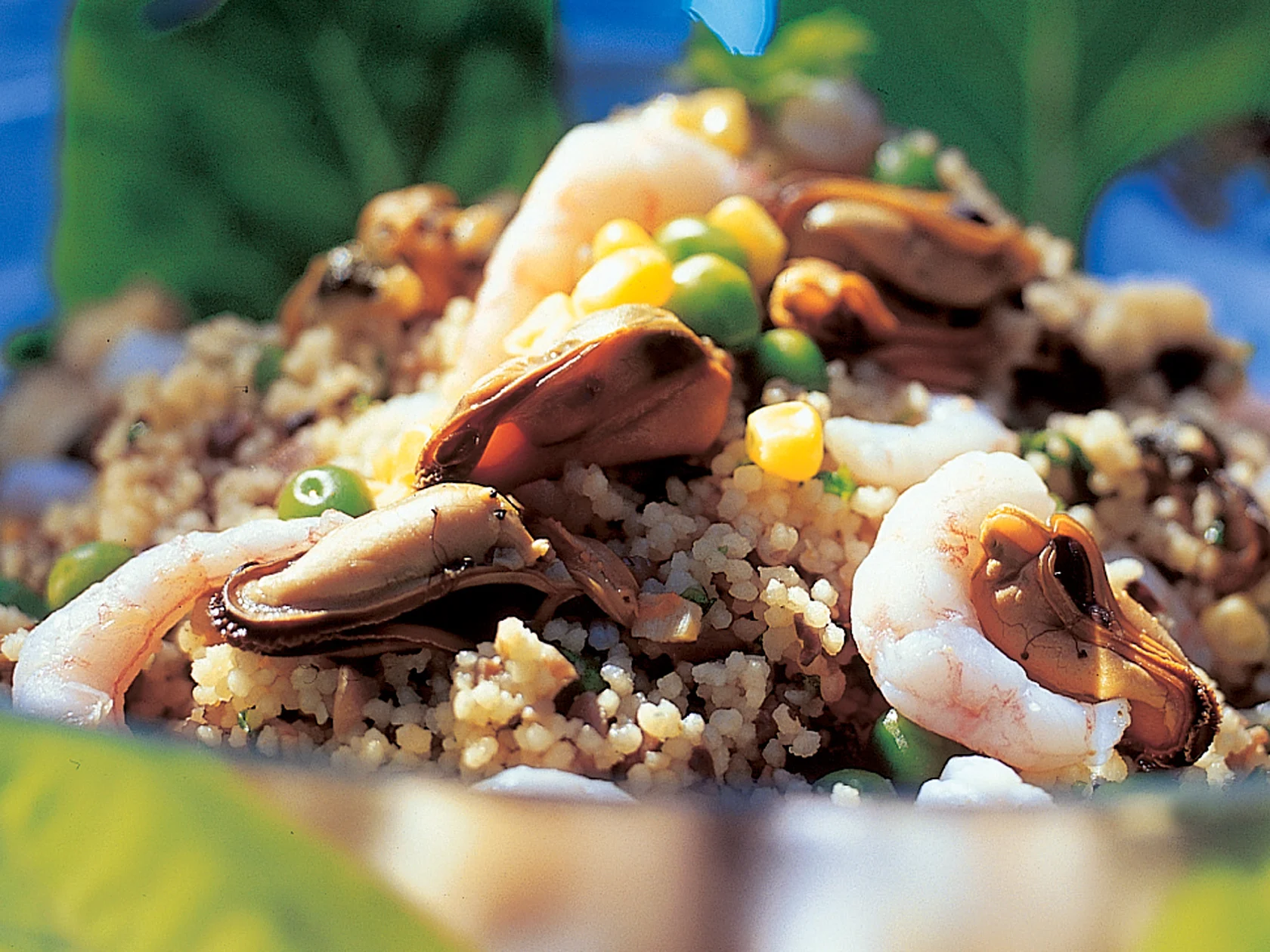 Kylmä kuskus-äyriäissalaatti