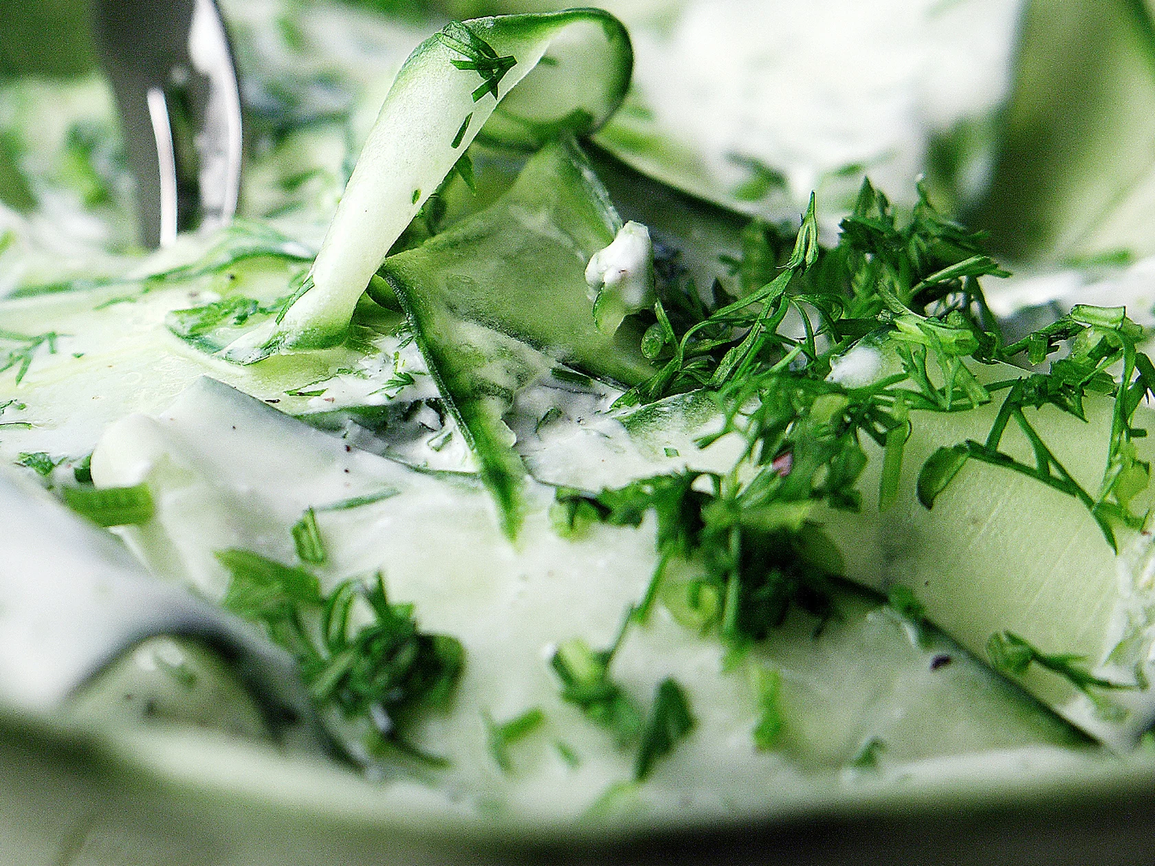 Kreikkalainen kurkkusalaatti