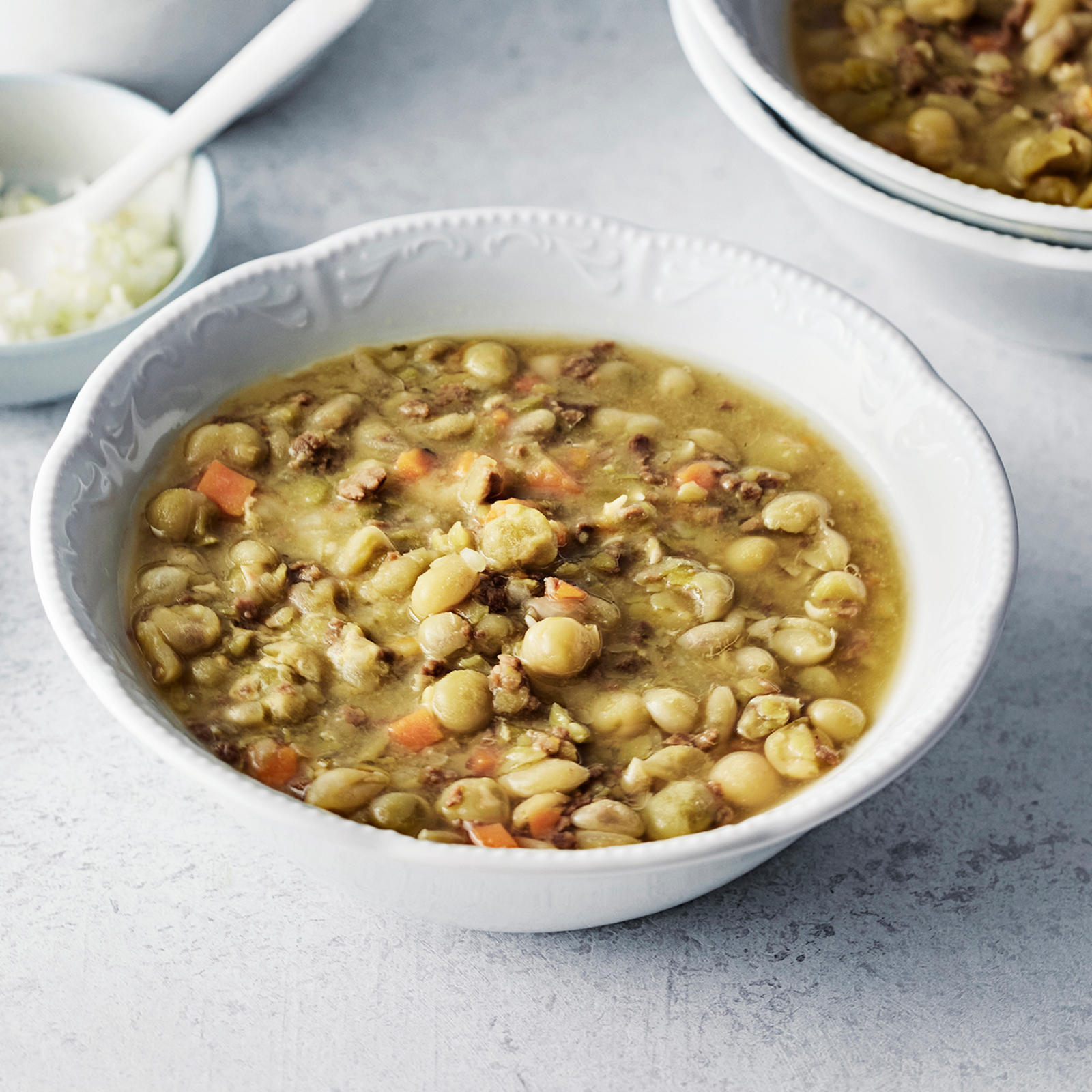 Vegaaninen hernekeitto