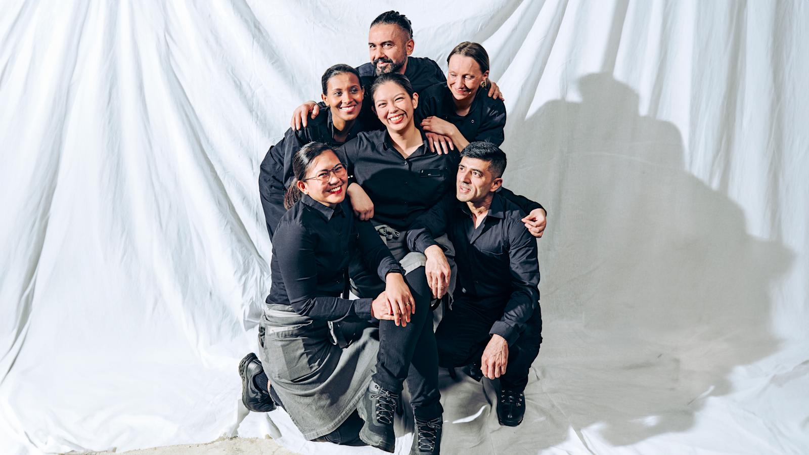 Jillian Dy, Hasan, Jemina Mäki, Fatima Sison, Si Tesfaya Mihret at si Kiran Aryal