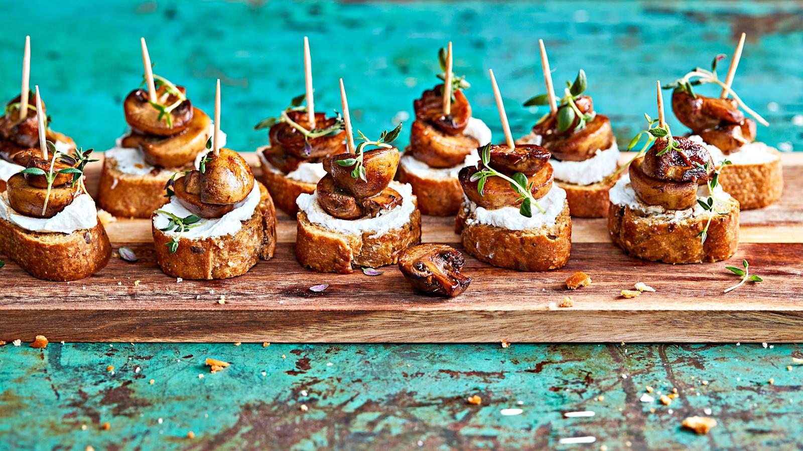 Ravintolassa halutaan nyt tilata listalta useita pienempiä annoksia, jotka jaetaan seurueen kesken.