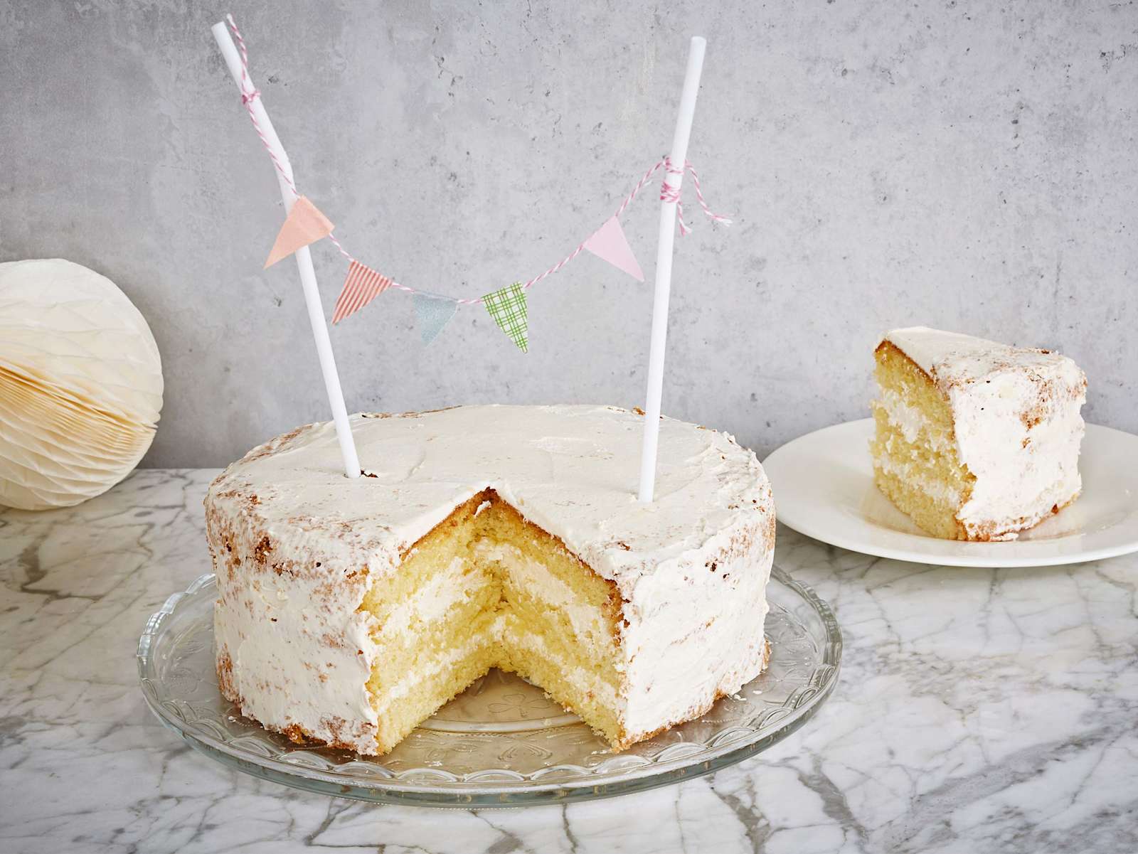 Sitruuna-marenki -naked cake