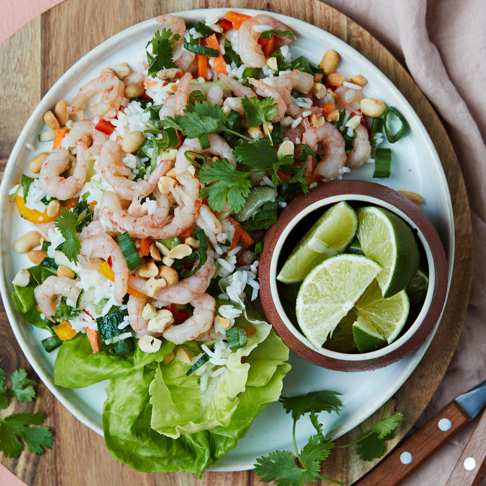 Katkarapusalaatti itämaiseen tapaan