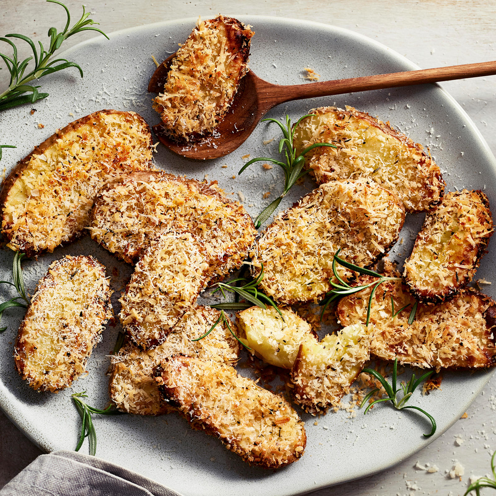 parmesaani-pankoperunat