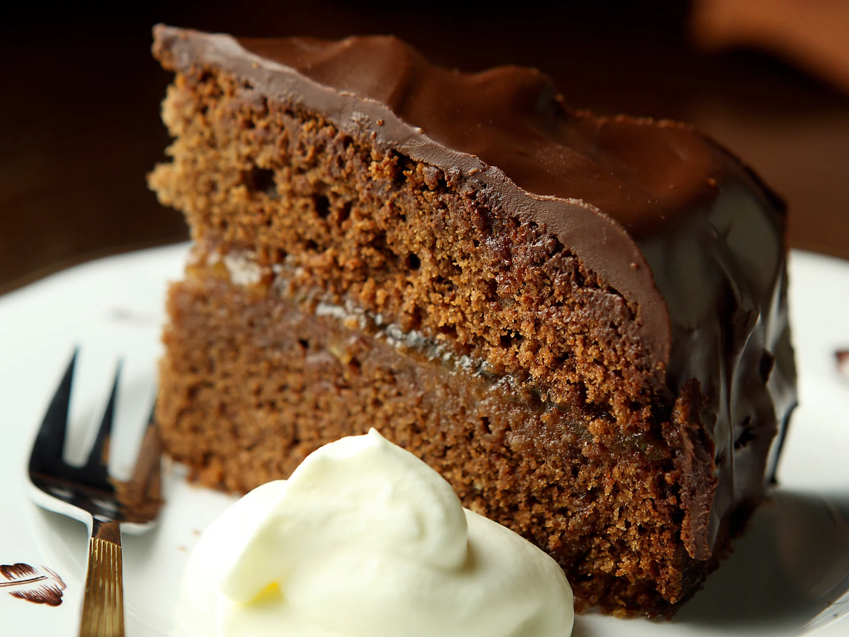 Suklainen sacherkakku