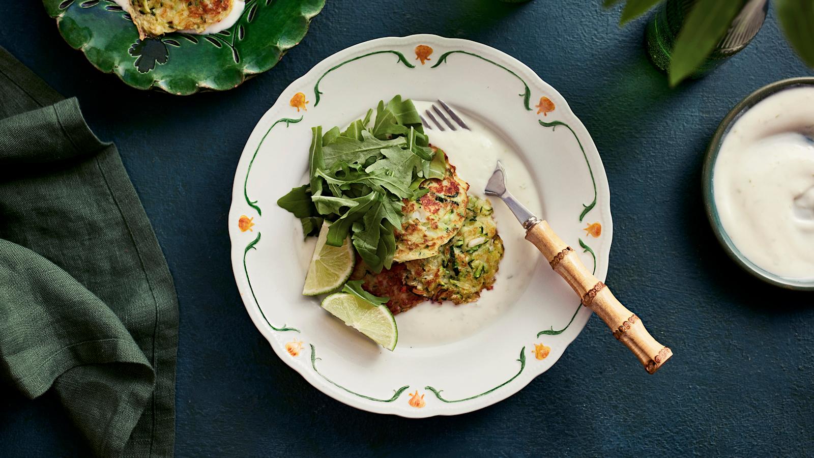 kesäkurpitsa-halloumpihvit