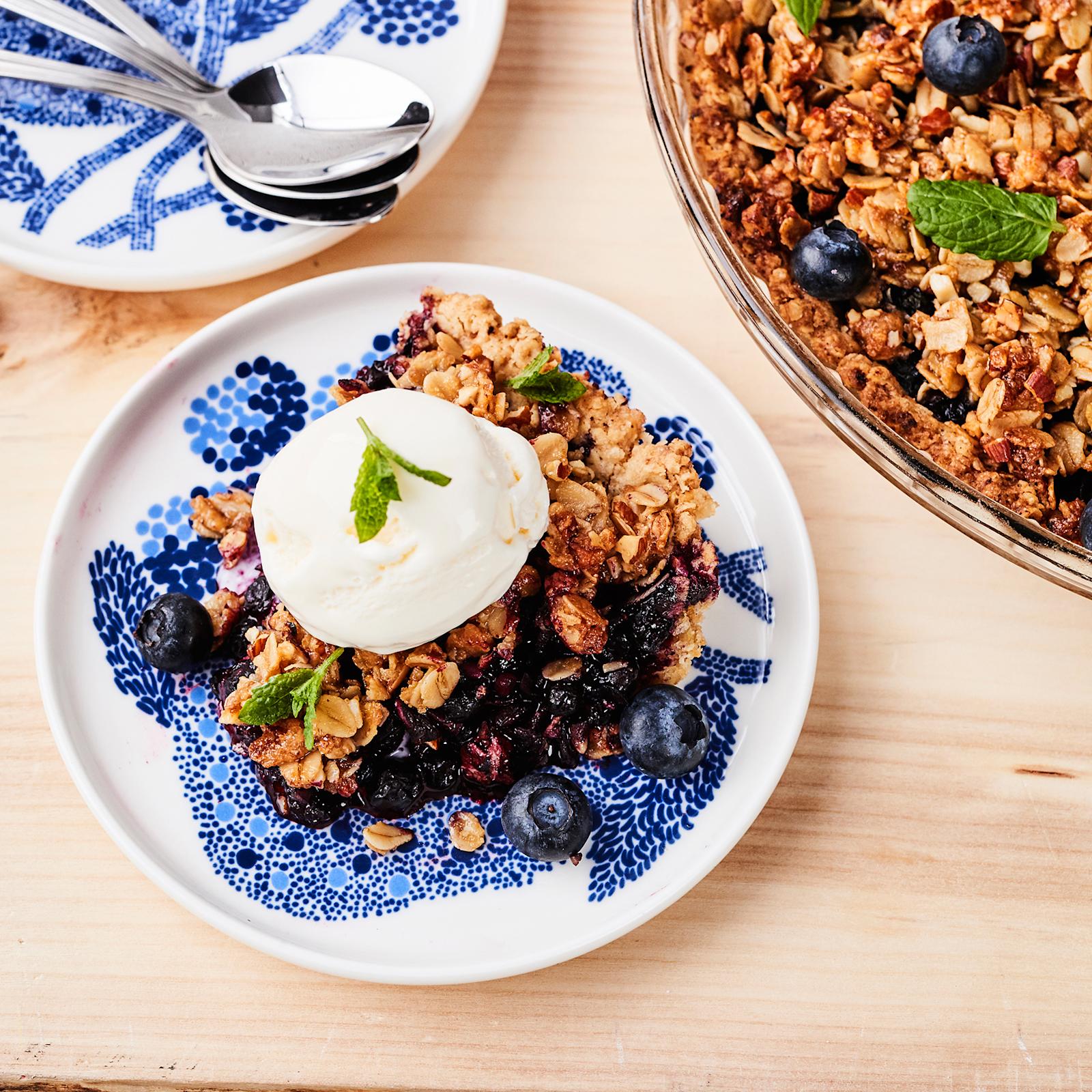 Mustikkapiirakka kaurahiutaleista