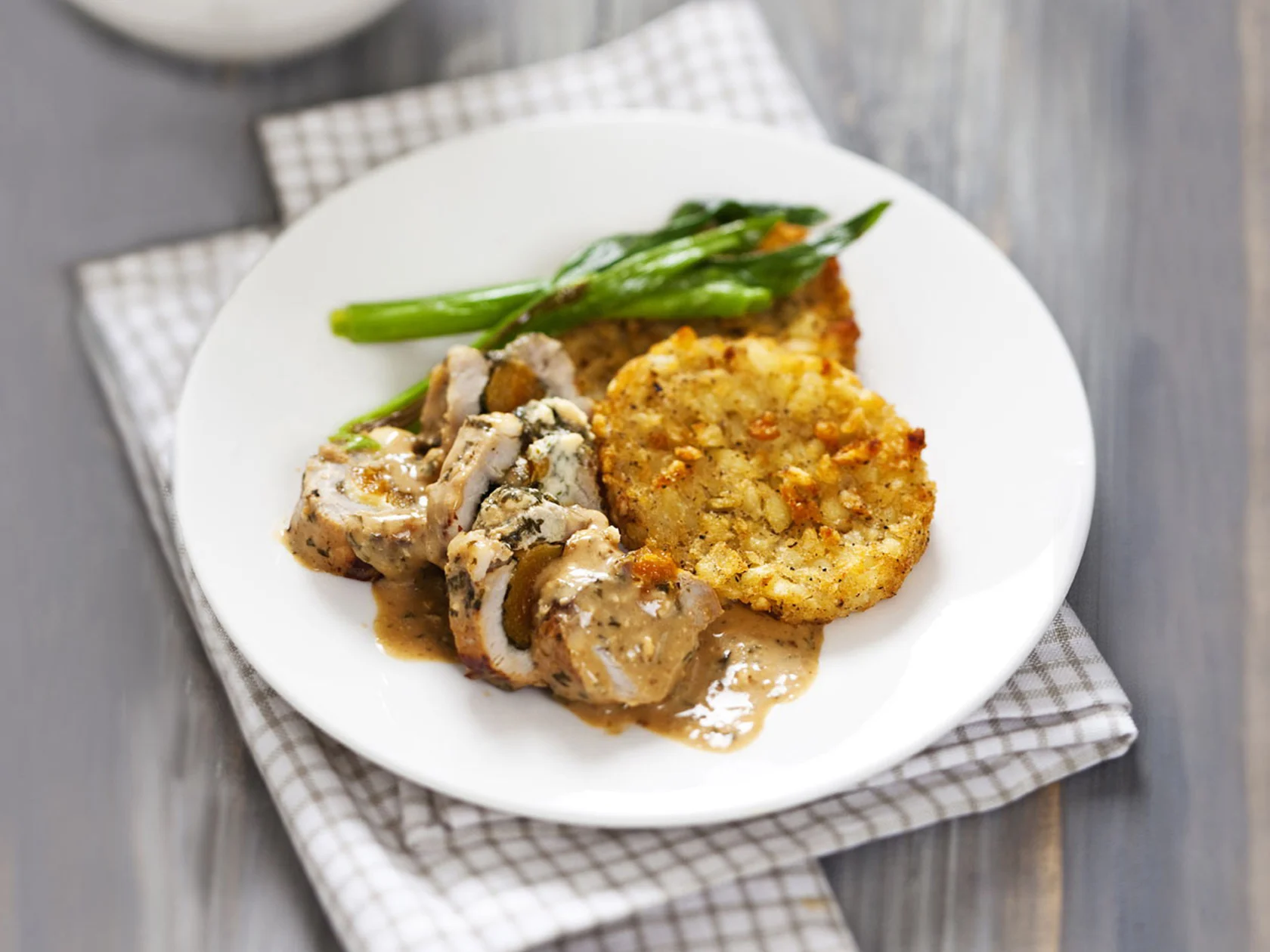 Täytetyt porsaanleikerullat