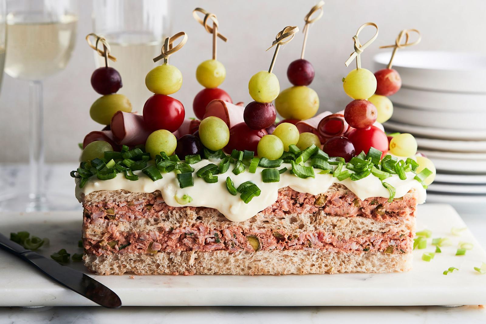 Kinkkuvoileipäkakku