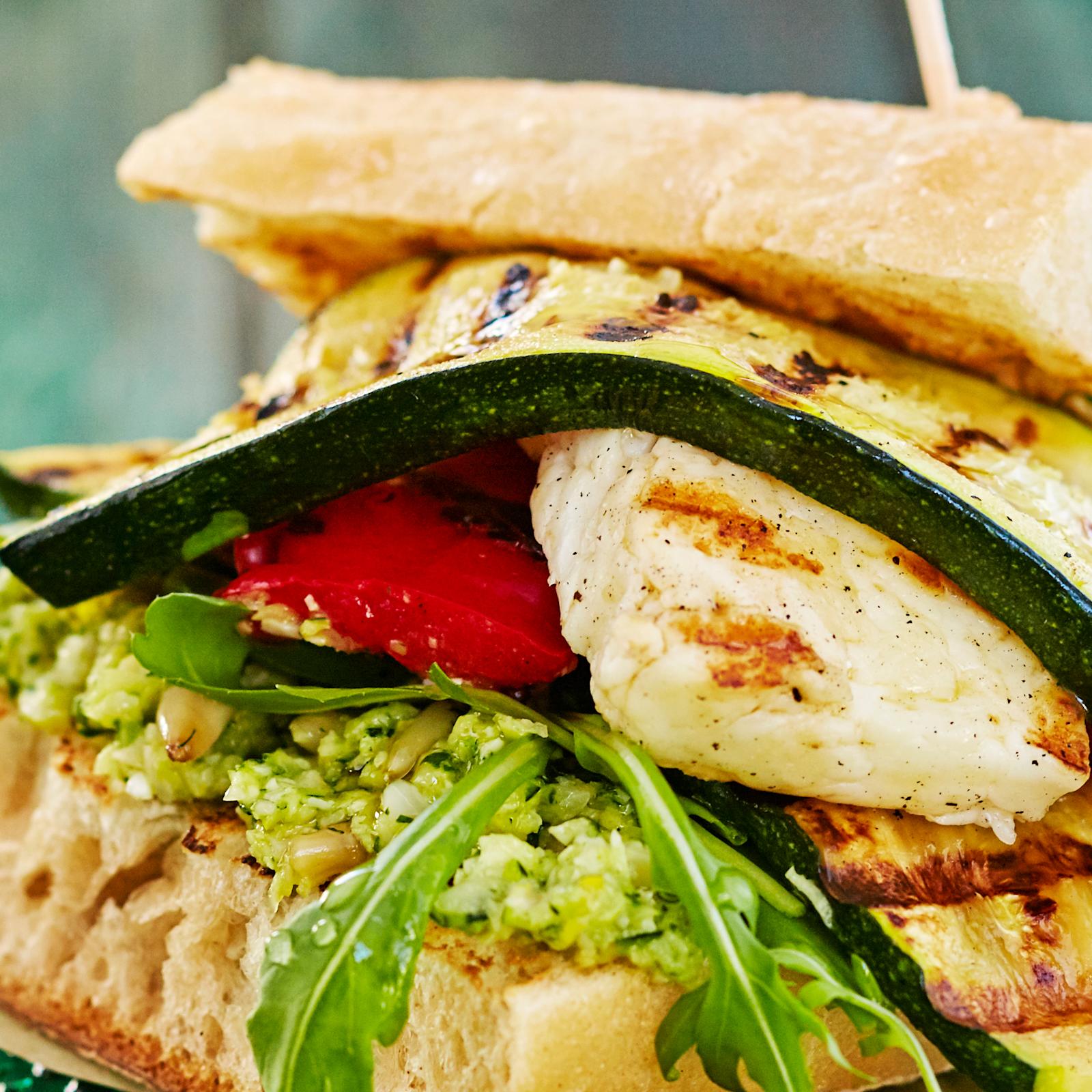 Kesäkurpitsaleipä ja muut grilliherkut kesäkurpitsasta