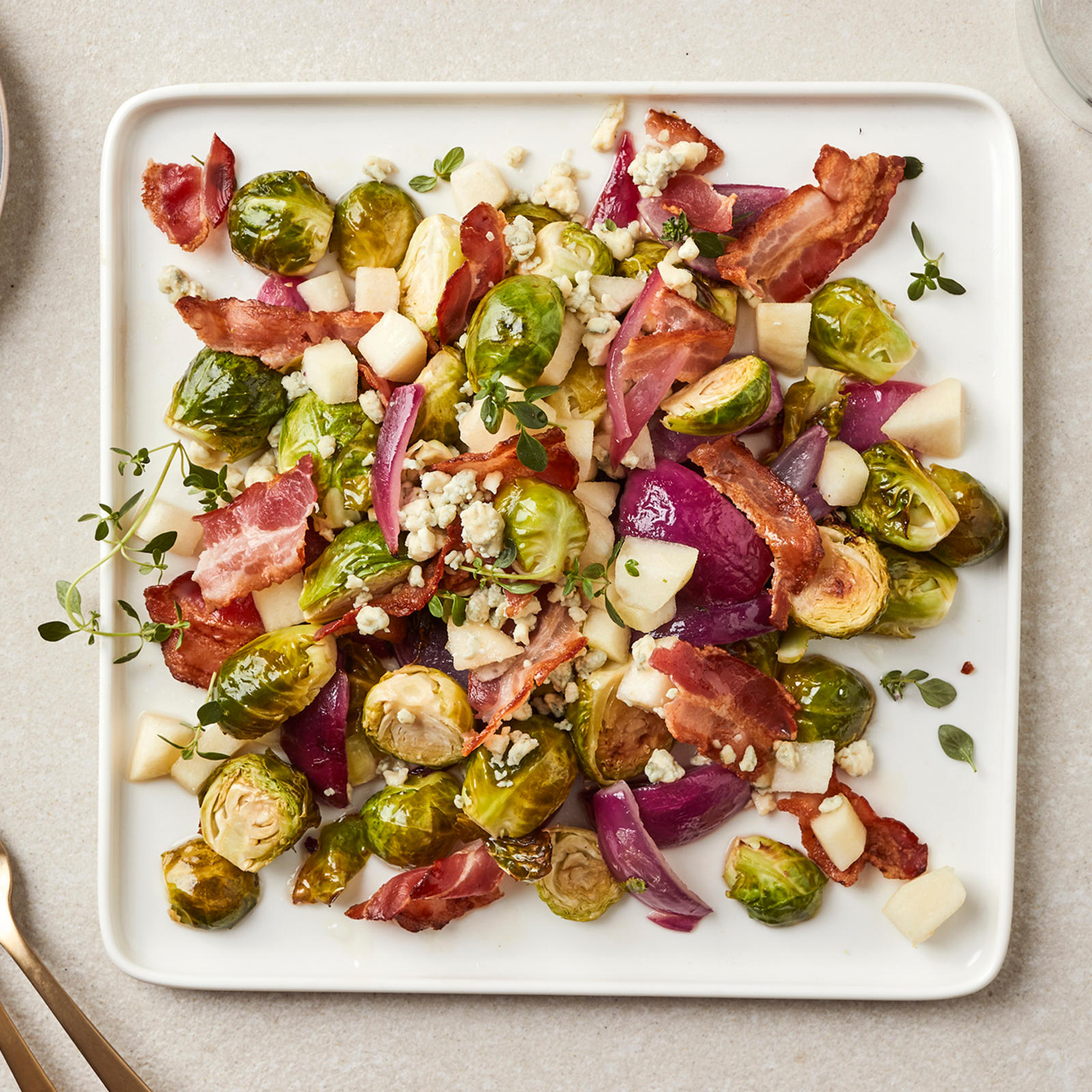 Paahdettu ruusukaalisalaatti