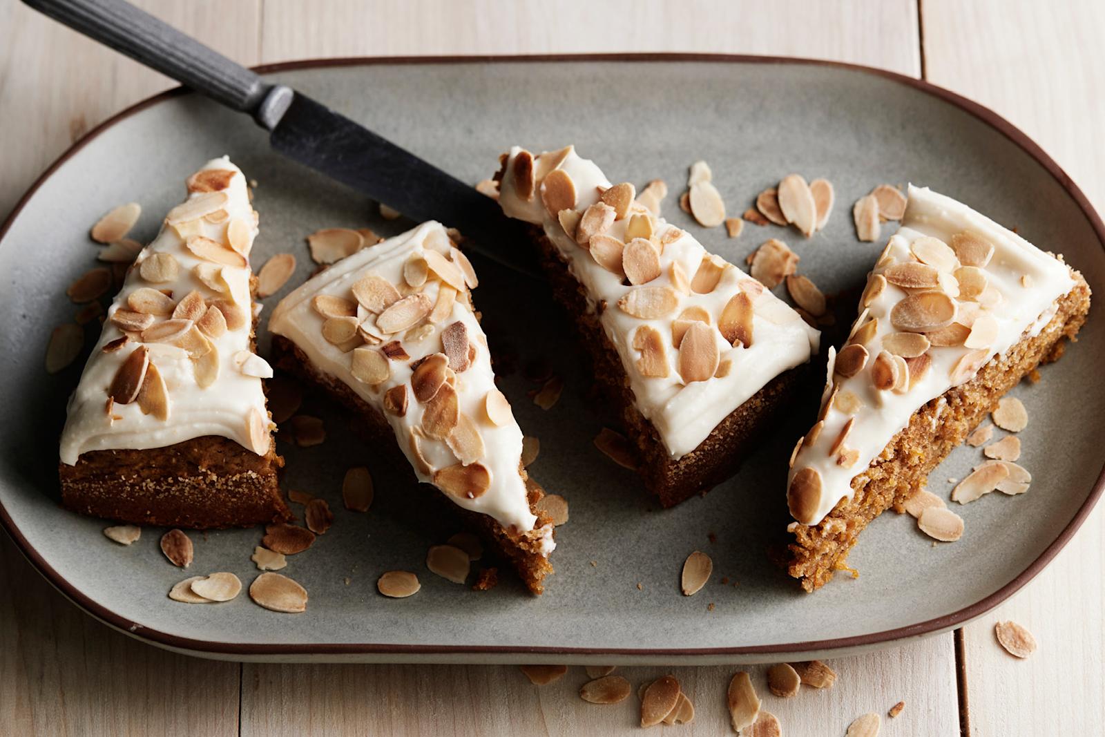 Vegaaninen porkkanakakku