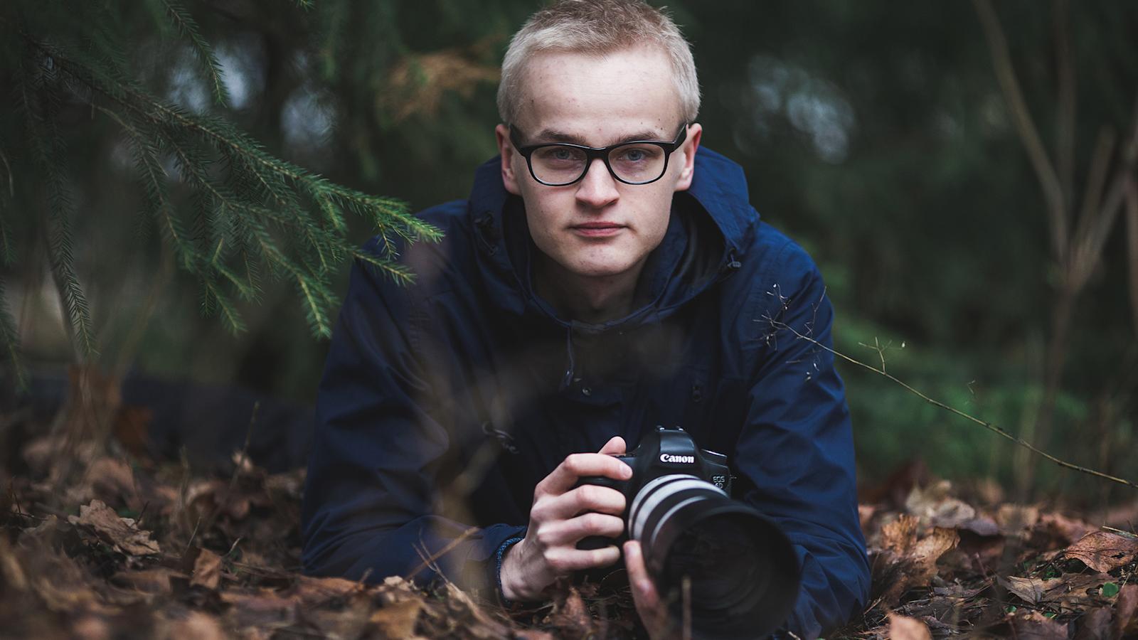 Ossi Saarisen luontokuvista suurin osa on otettu Etelä-Suomen kaupunkimetsissä.